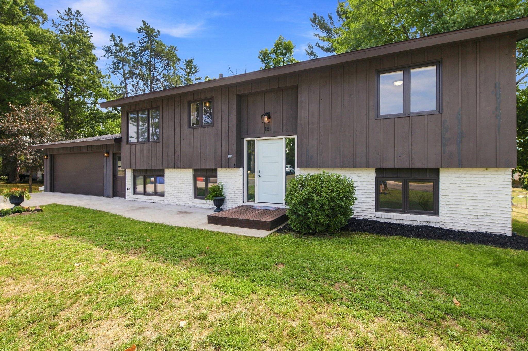 151 Riverside ST, Mora, MN 55051