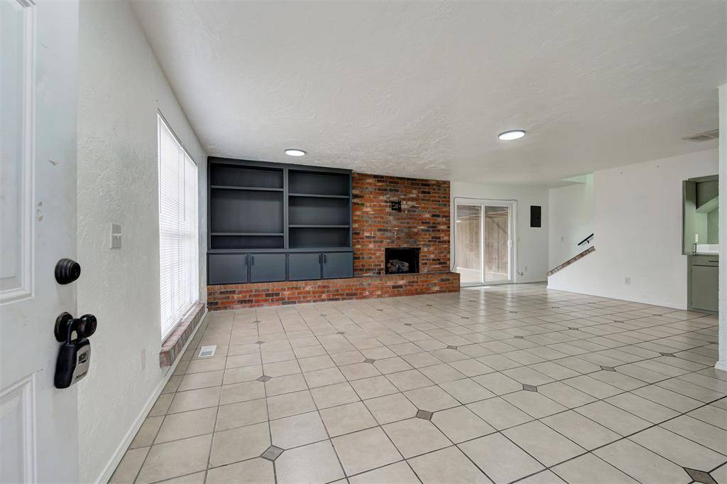 528 Westwood CT, Oklahoma City, OK 73127