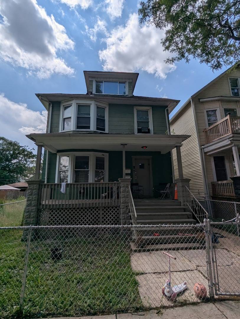 10734 S Prairie AVE, Chicago, IL 60628