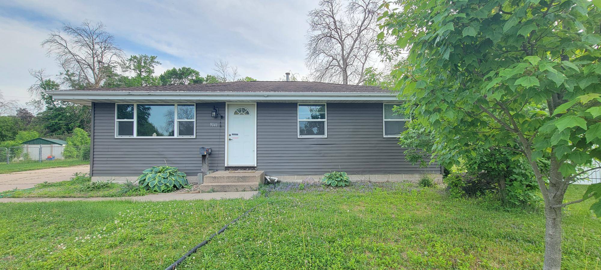9041 Northwood CIR, New Hope, MN 55427