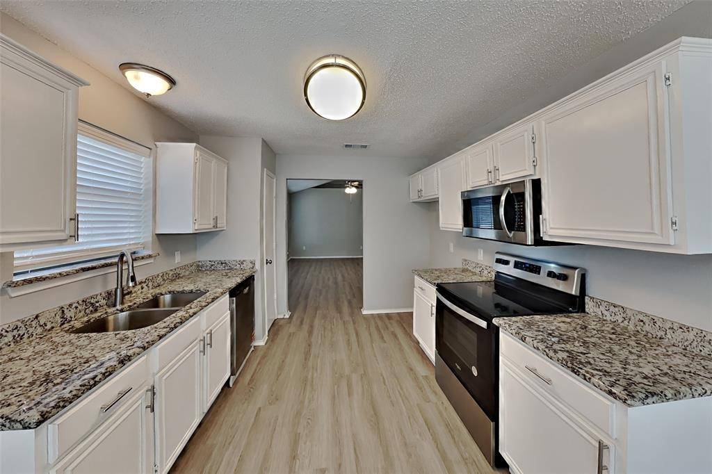 6103 King William Drive, Arlington, TX 76018