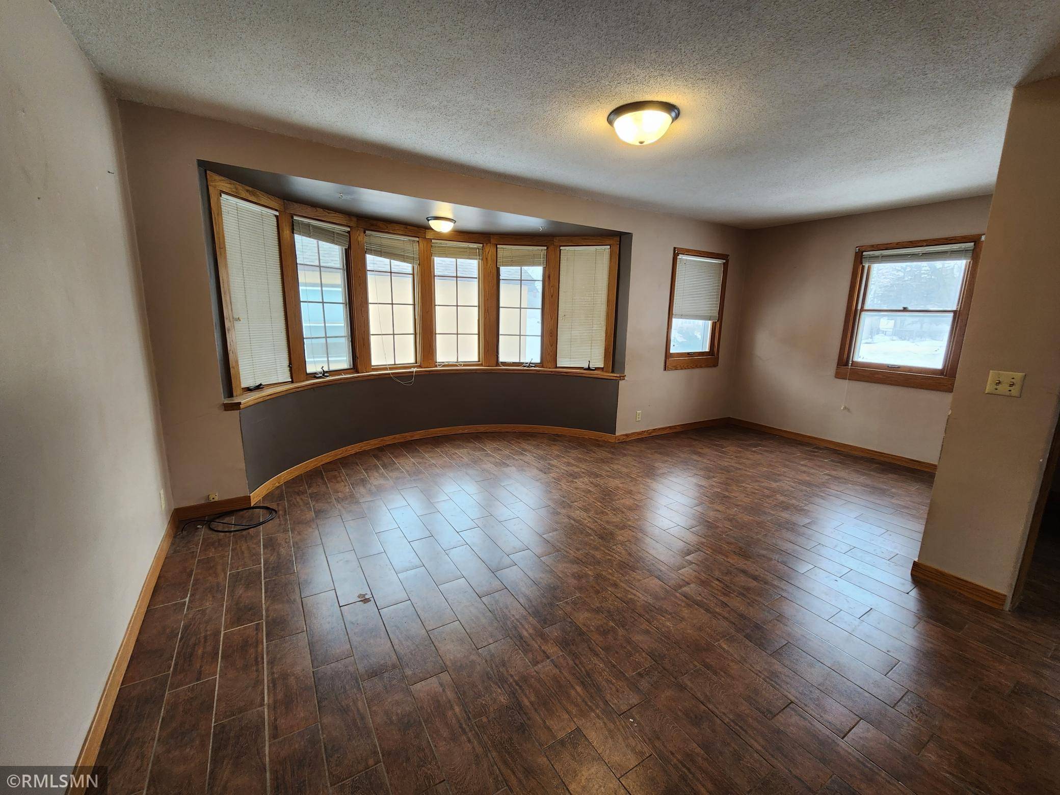 116 E Clinton ST, Arlington, MN 55307