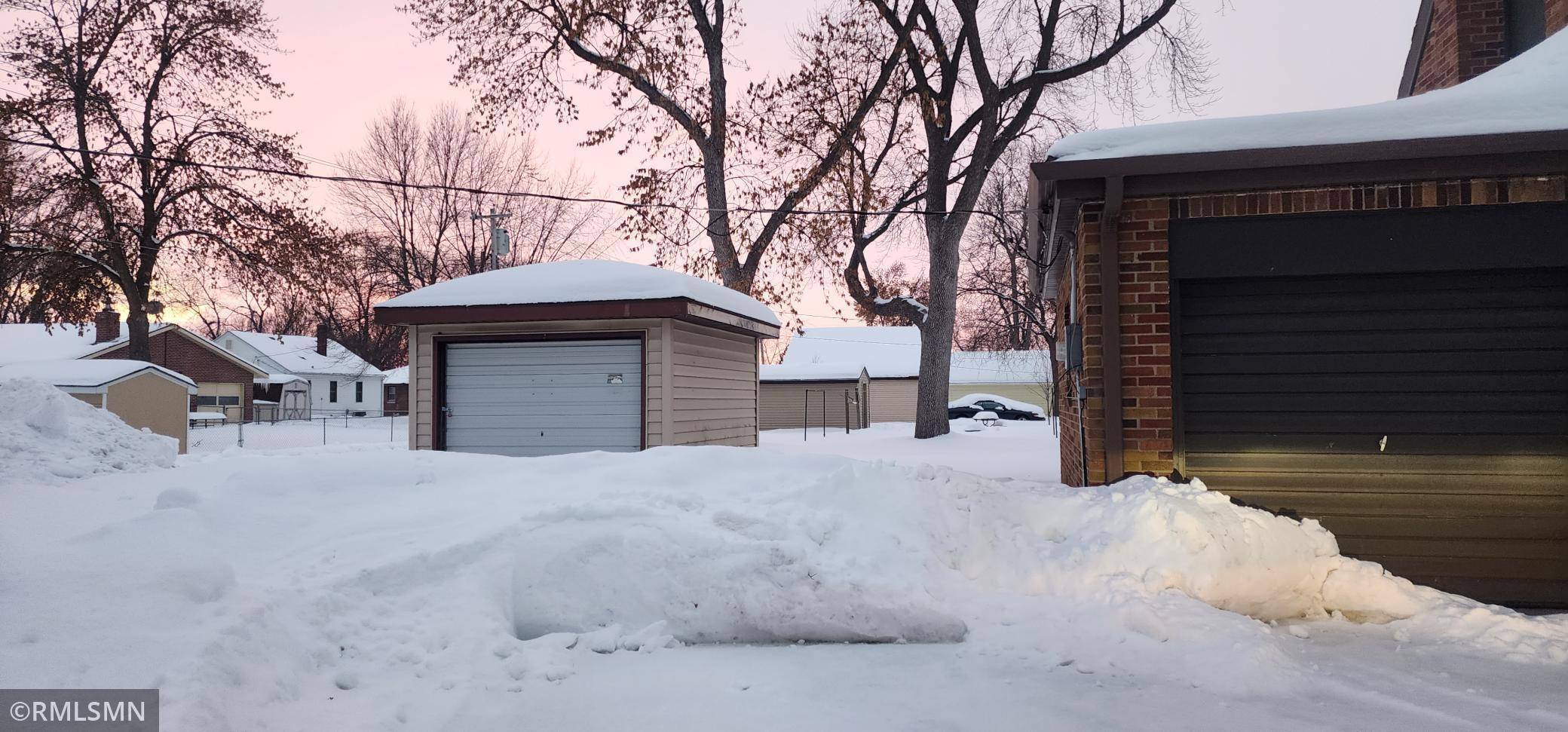 116 E Clinton ST, Arlington, MN 55307