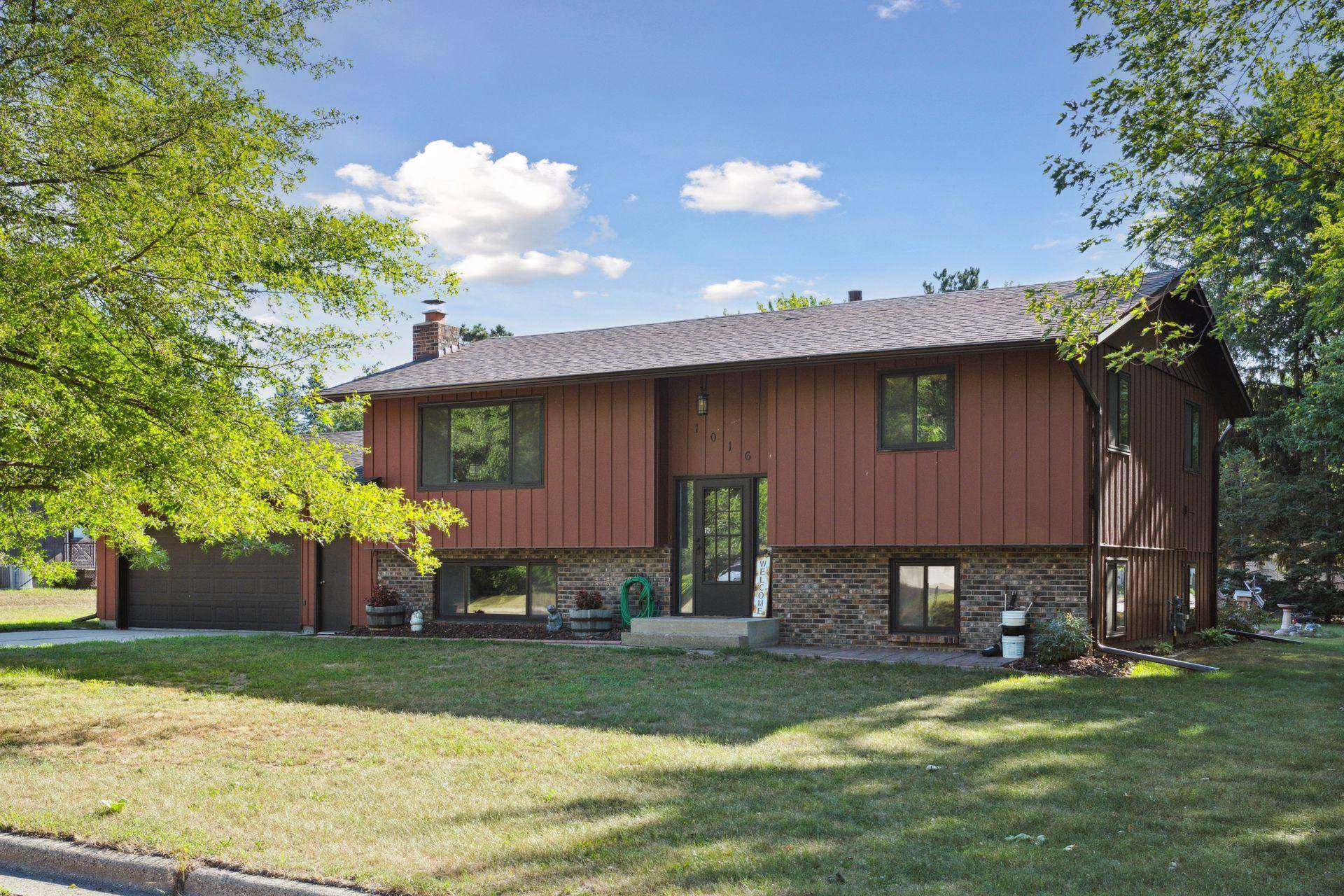 1016 3 1/2 AVE N, Sauk Rapids, MN 56379