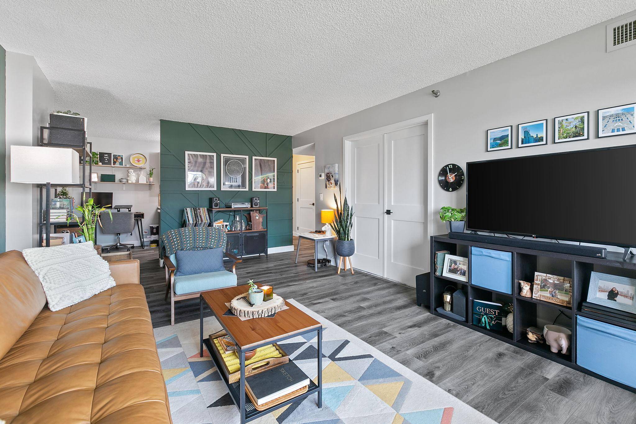 1225 Lasalle AVE #1103, Minneapolis, MN 55403