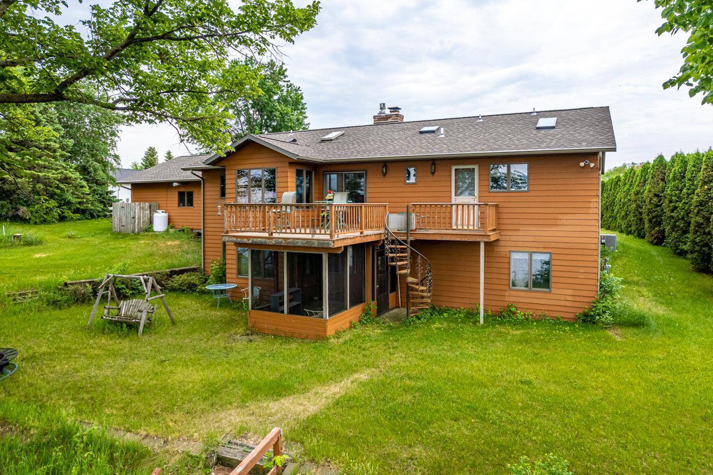 503 E Summit ST, Battle Lake, MN 56515