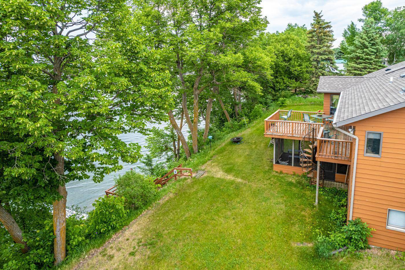 503 E Summit ST, Battle Lake, MN 56515
