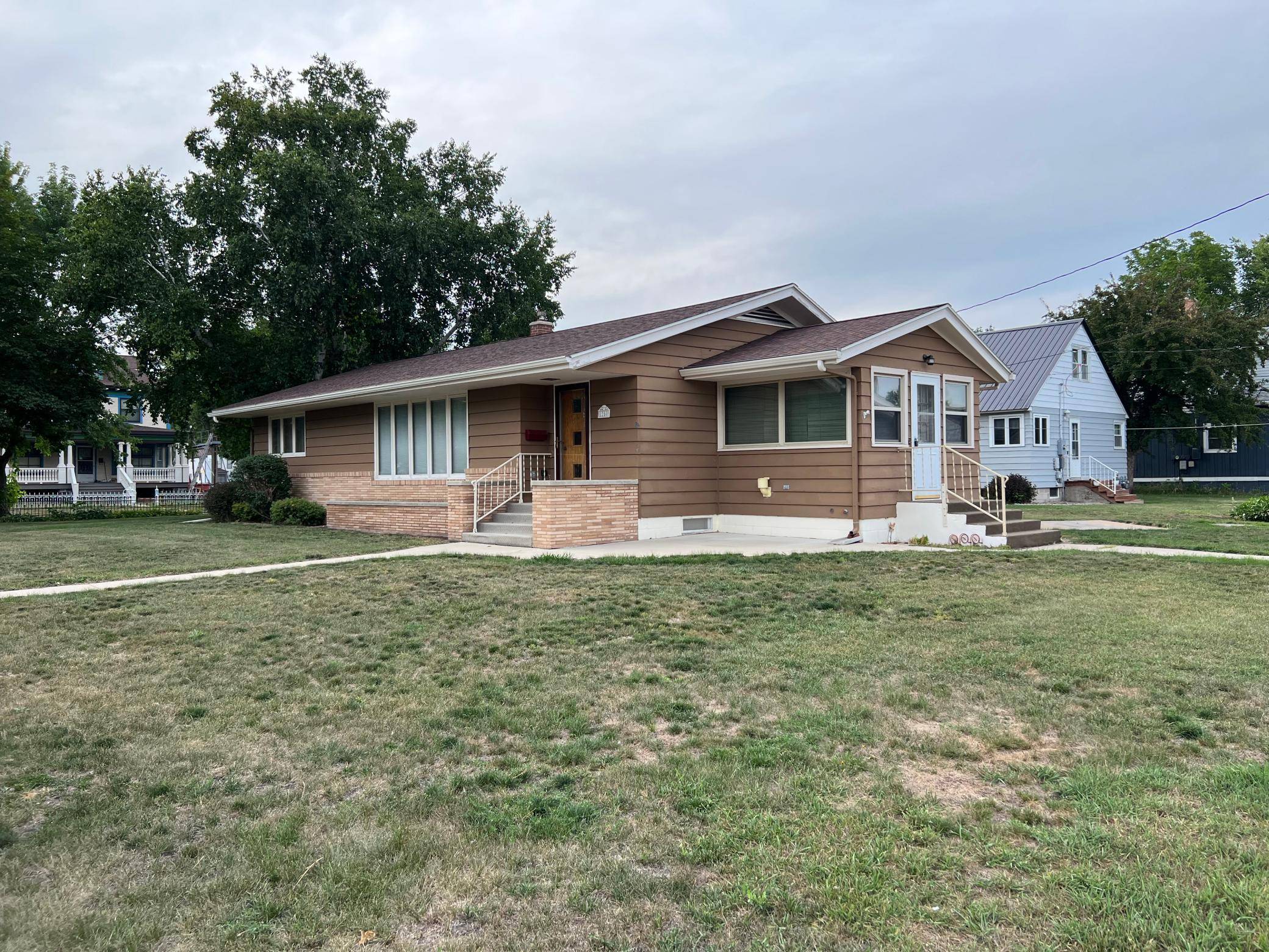 1250 Minnesota AVE, Benson, MN 56215