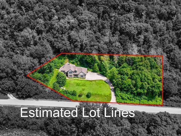 S2230 Twilight RD, Belvidere Twp, WI 54610