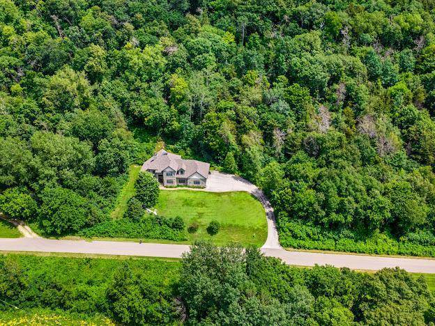 S2230 Twilight RD, Belvidere Twp, WI 54610