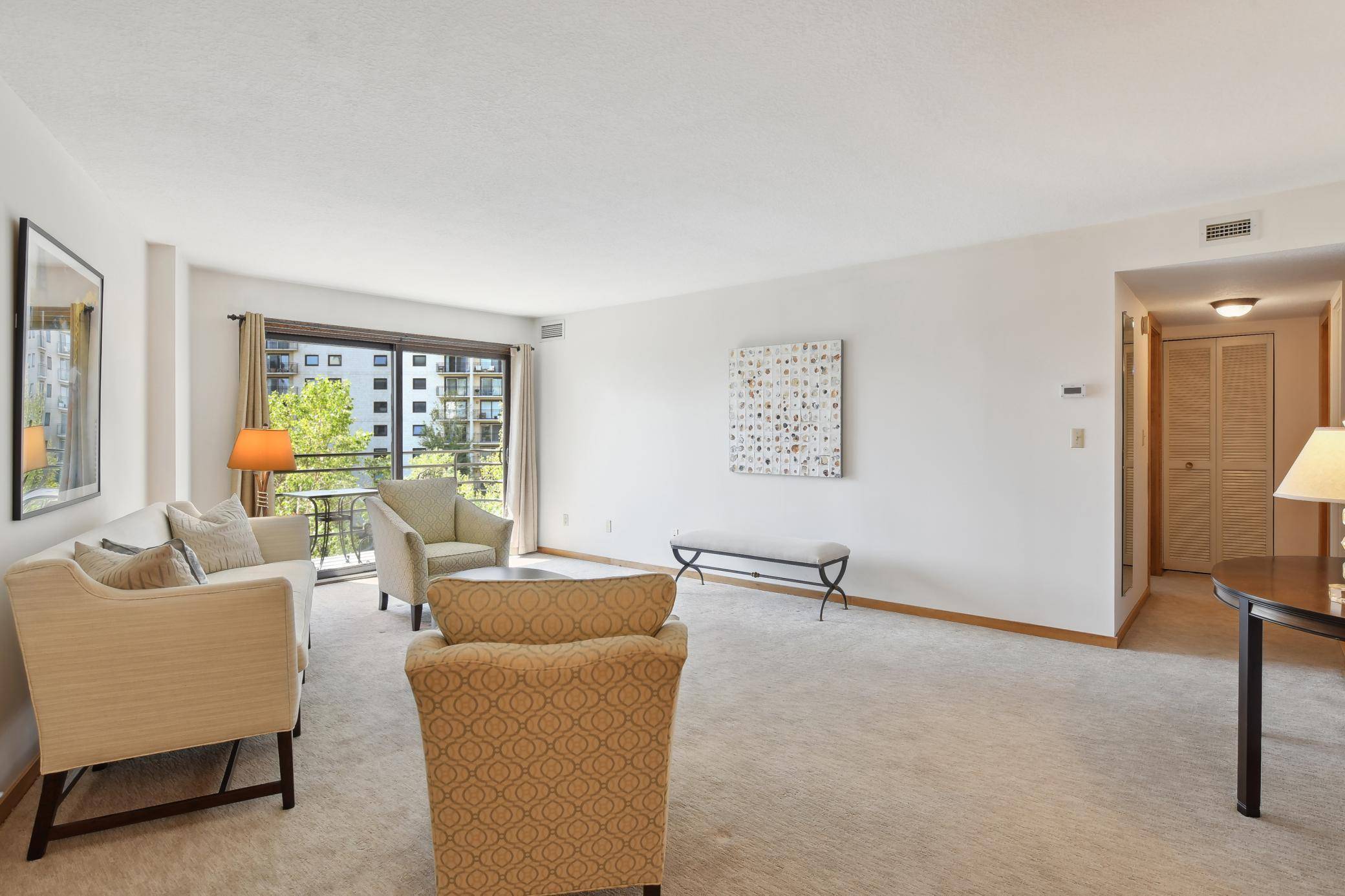 1200 Nicollet AVE #609, Minneapolis, MN 55403