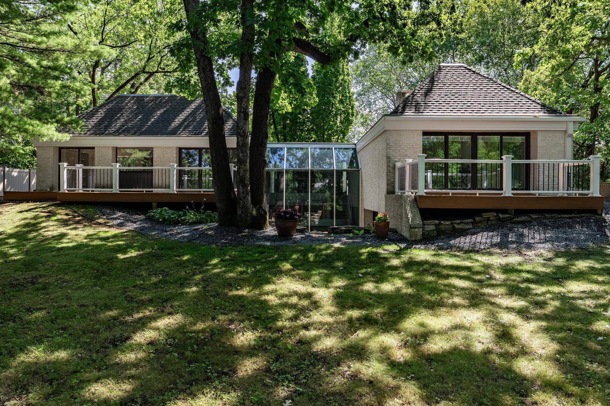 5016 Ridge RD, Edina, MN 55436