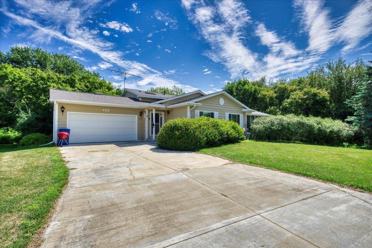 422 11th AVE NW, Byron, MN 55920