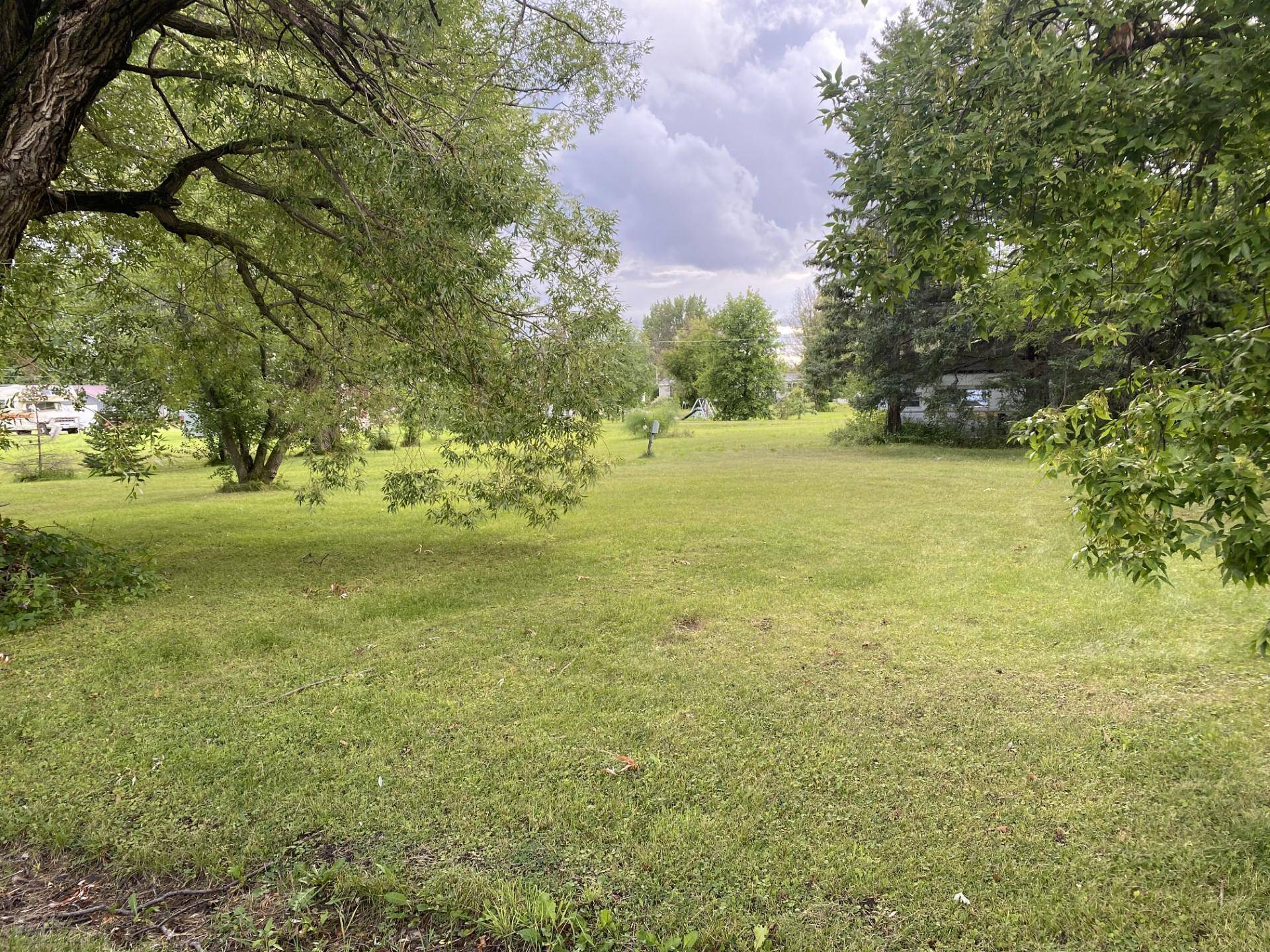 211 7th AVE SE, Baudette, MN 56623