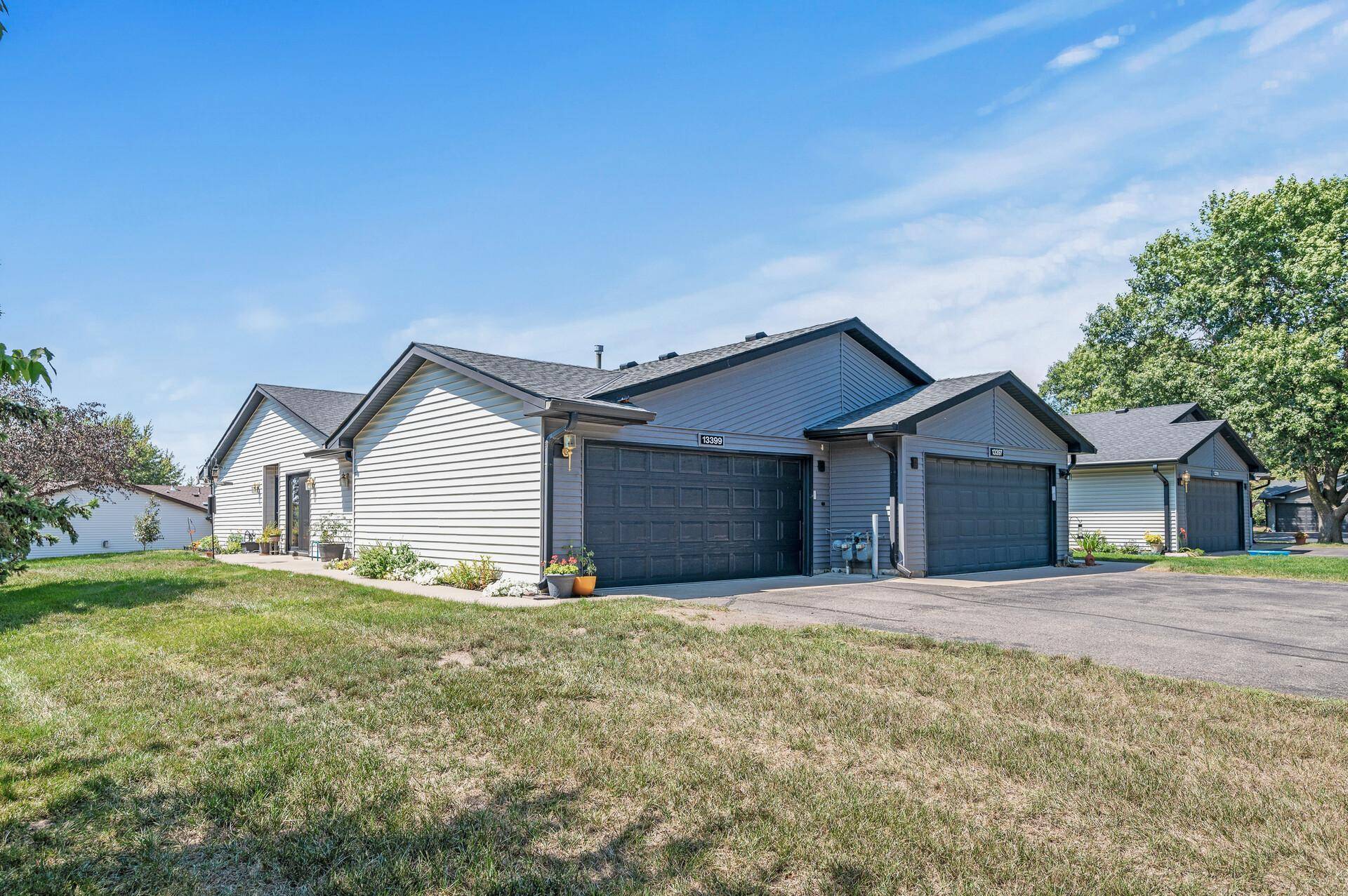 13399 Hughes CT, Apple Valley, MN 55124