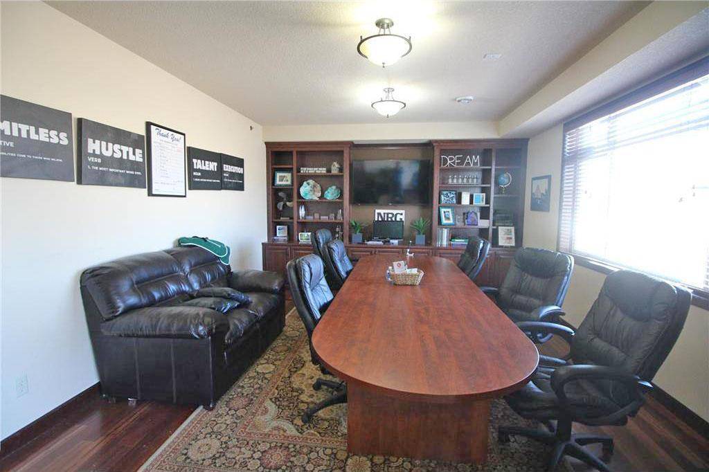 355 Commerce CT, Vadnais Heights, MN 55127