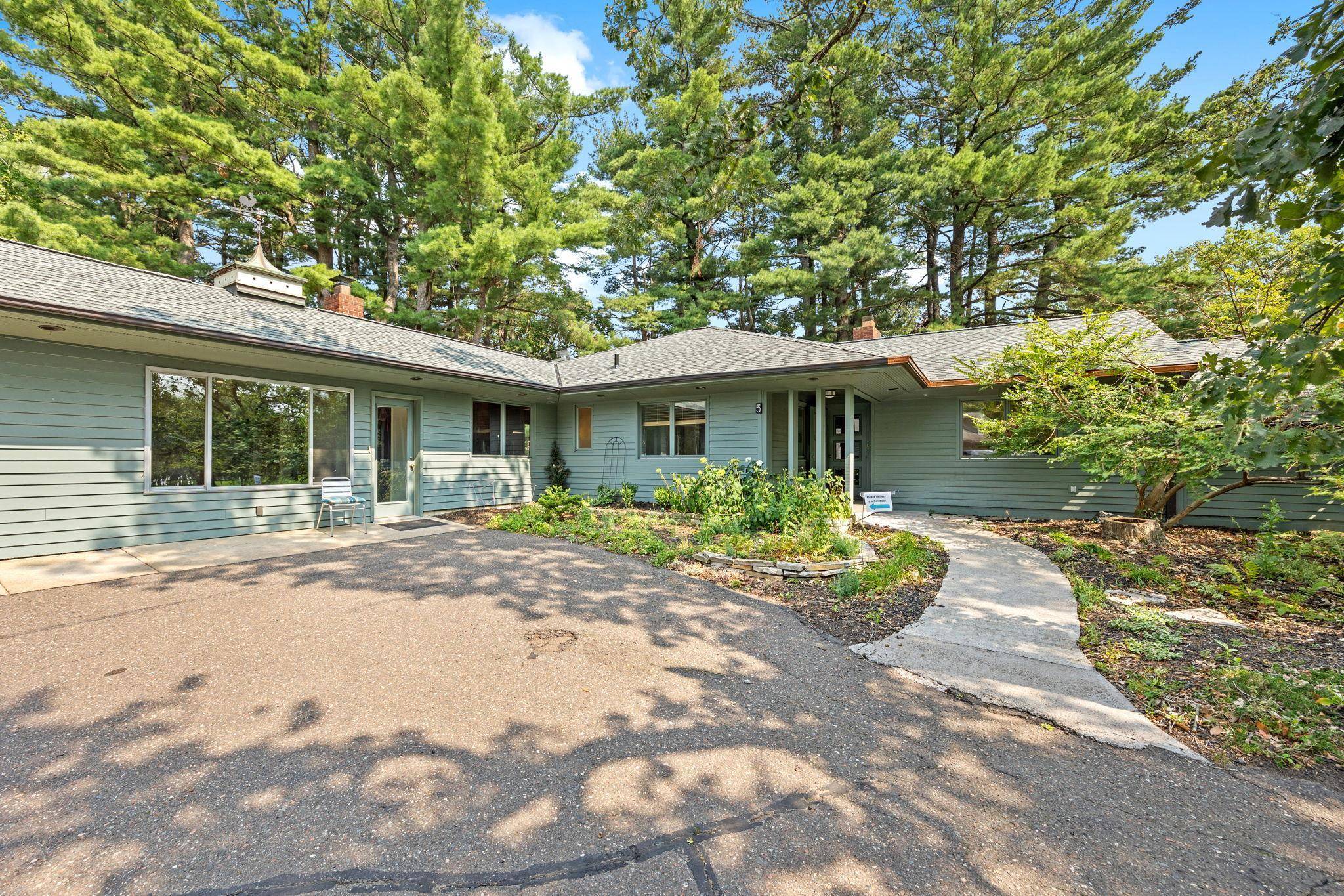 5 Point RD, Bayport, MN 55003
