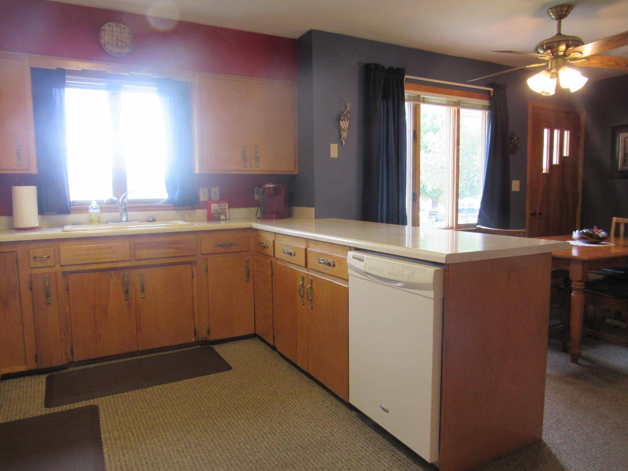 330 Carlton AVE, Chandler, MN 56122