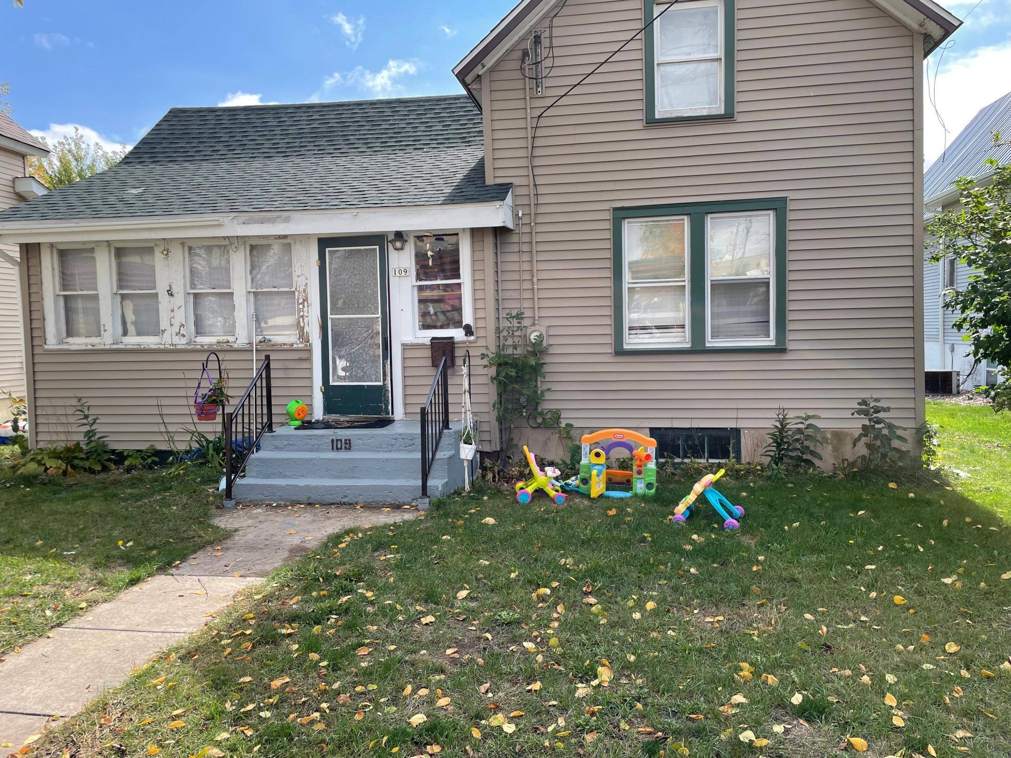 109 Elm ST W, Amery, WI 54001