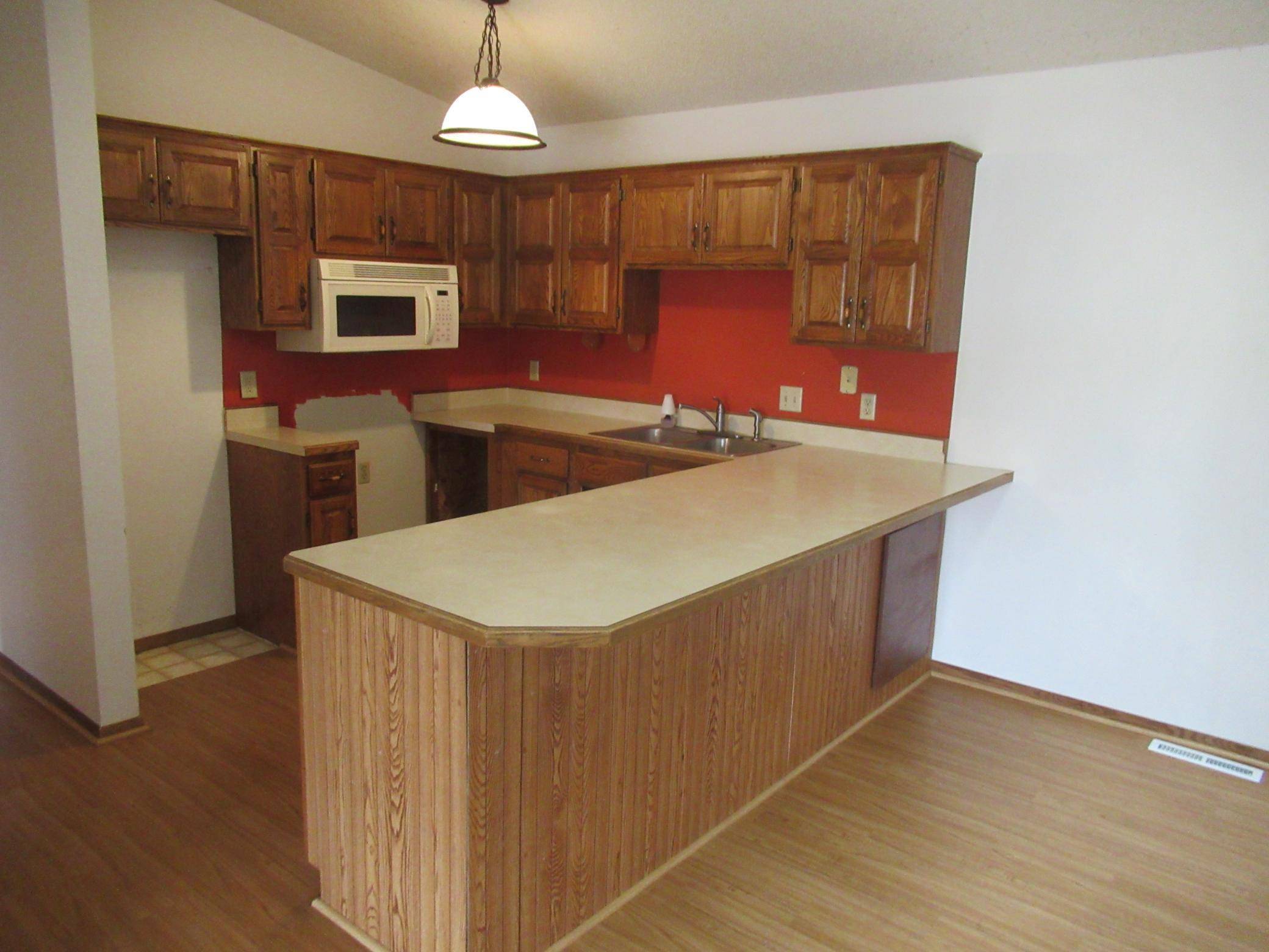 11173 Edgewood CIR N, Champlin, MN 55316