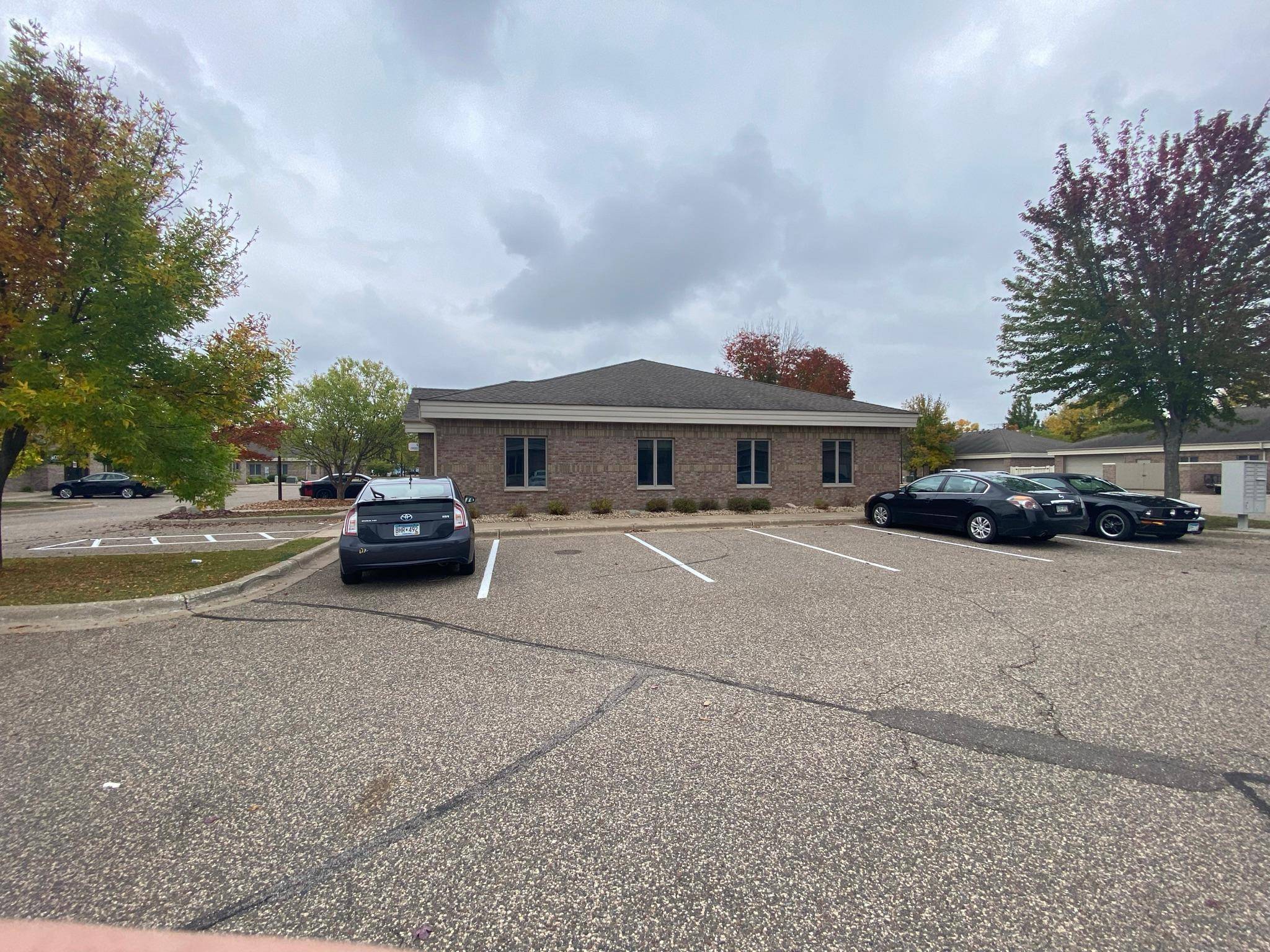 1887 Station Pkwy NW, Andover, MN 55304