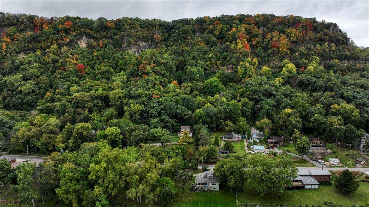 34990 Old Homer RD, Homer Twp, MN 55987