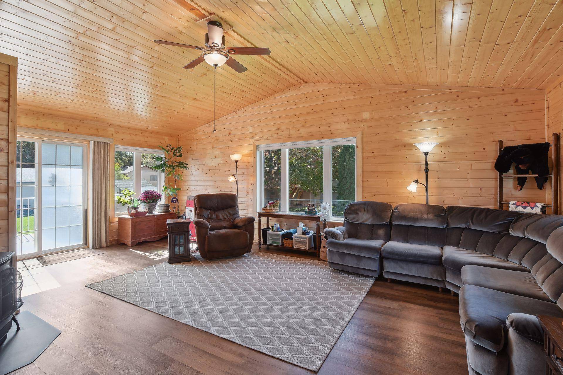 9816 Austin ST NE, Blaine, MN 55014