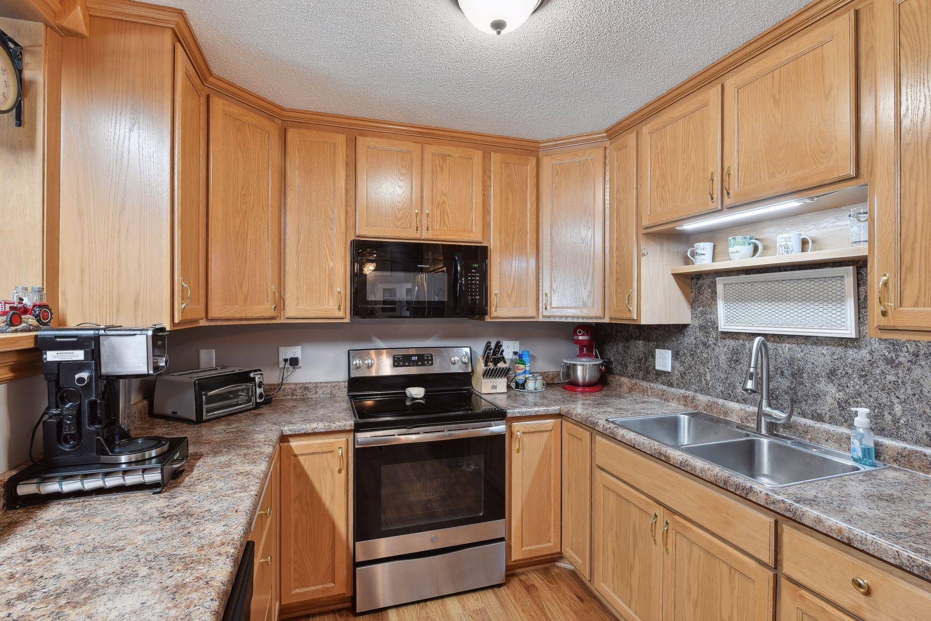 9816 Austin ST NE, Blaine, MN 55014