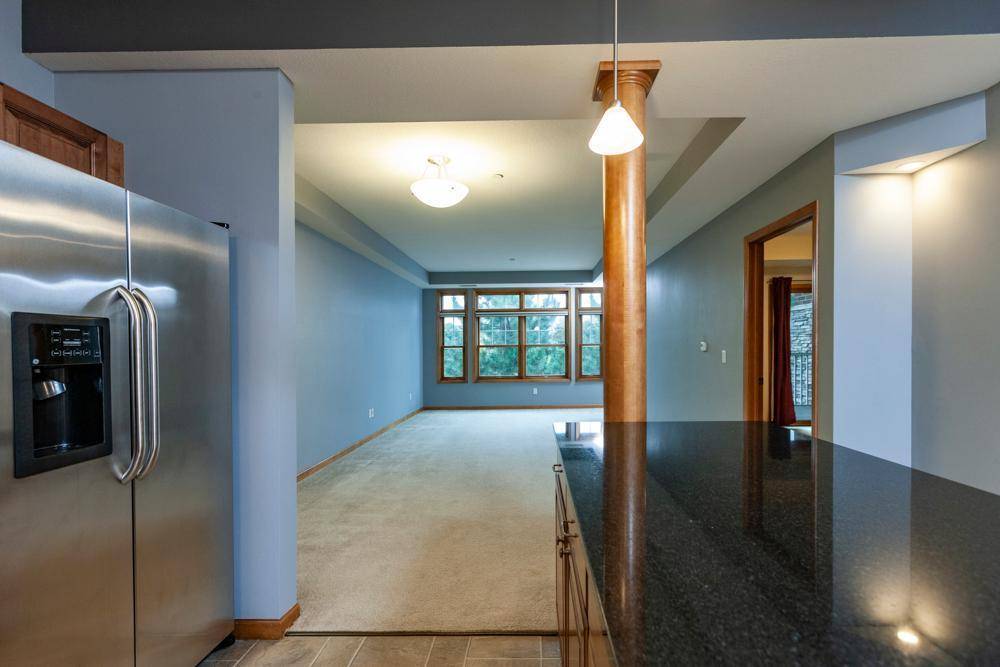 500 Greenhaven DR #202, Burnsville, MN 55306