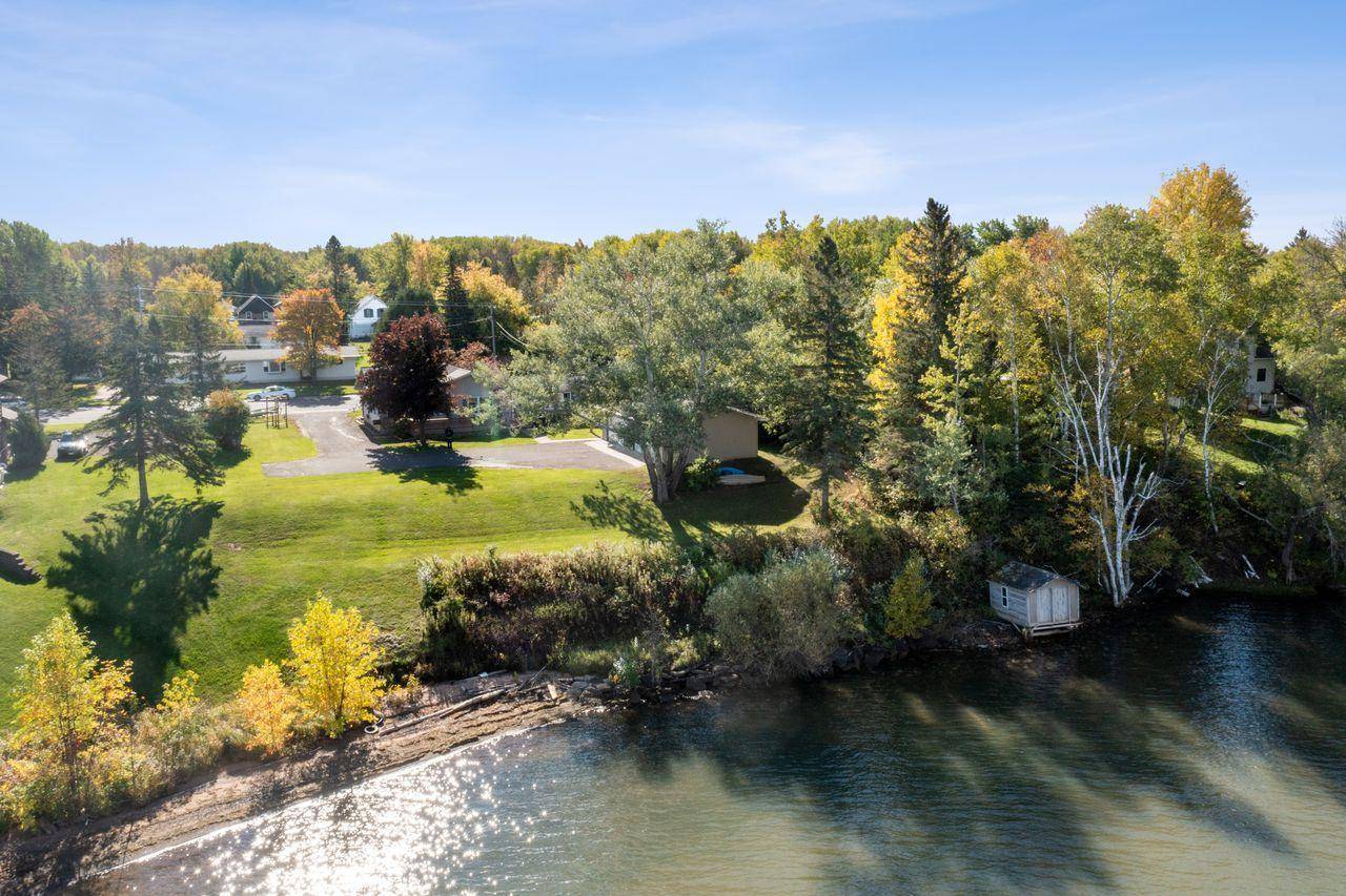 2727 Lake Shore DR E, Ashland, WI 54806