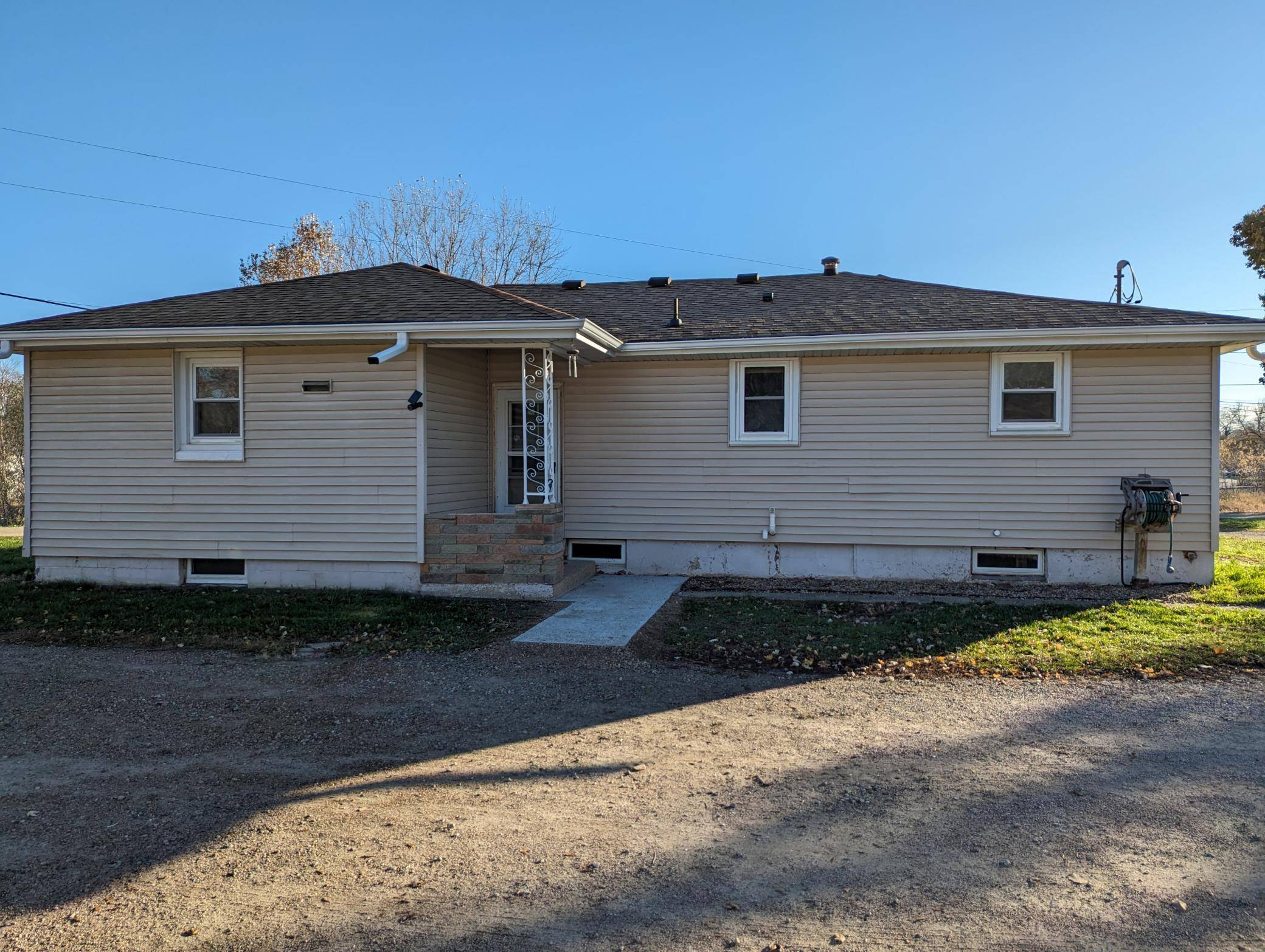 1402 Kirkwood AVE, Albert Lea, MN 56007