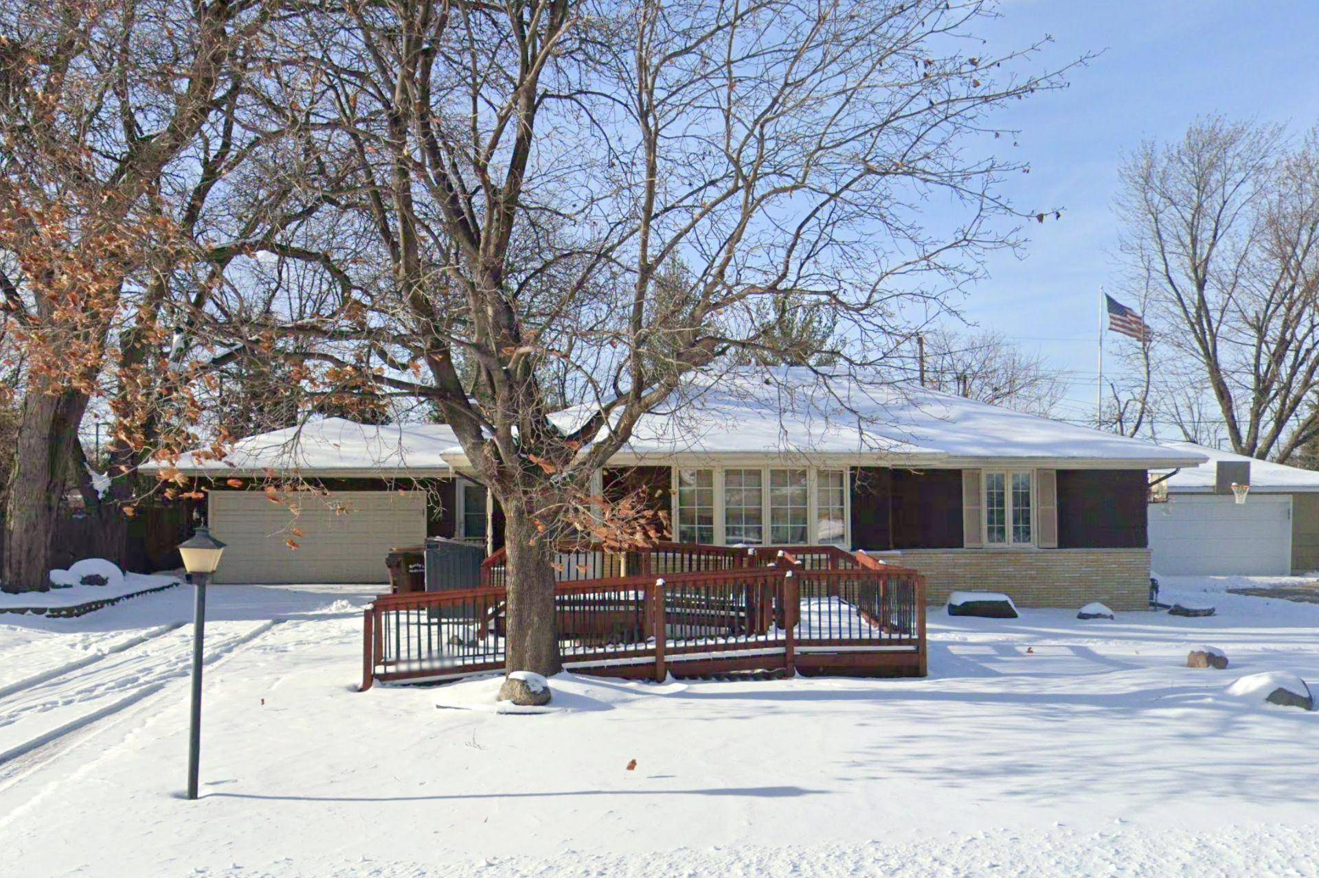 6225 Chowen AVE N, Brooklyn Center, MN 55429