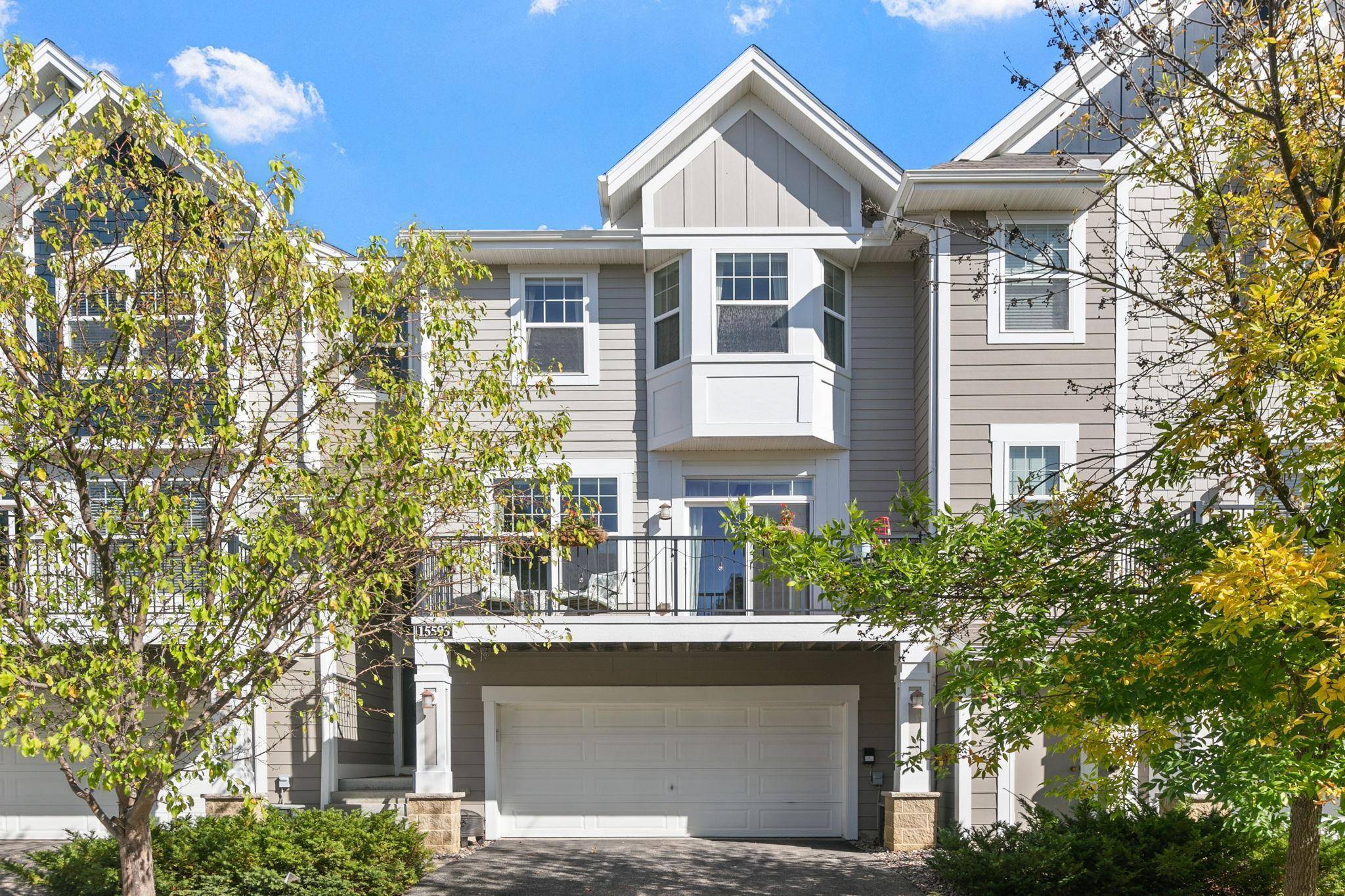 15593 Early Bird CIR #307, Apple Valley, MN 55124