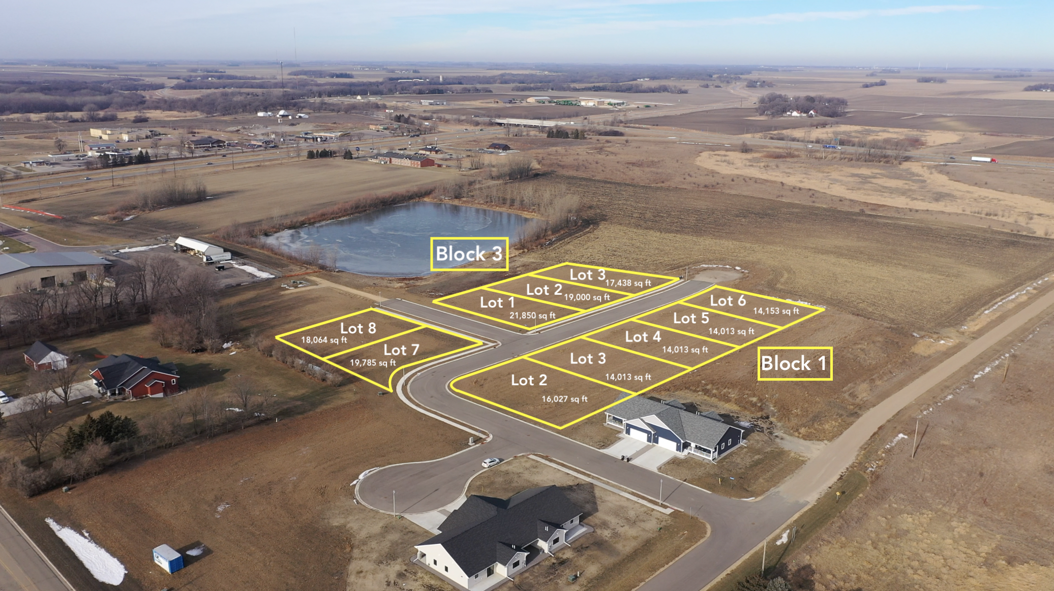 110 Bluestem DR, Blue Earth, MN 56013