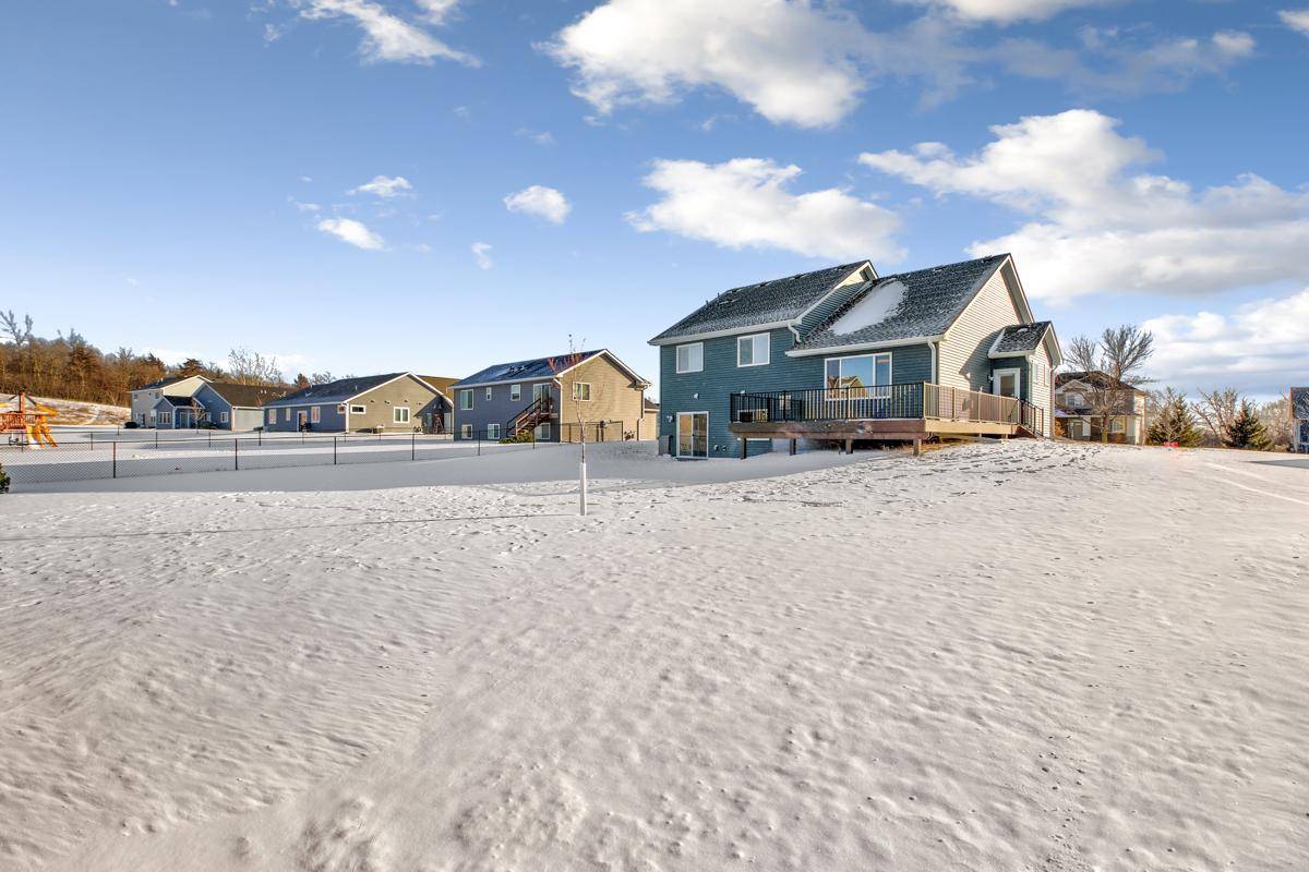 108 High Point RD, Cannon Falls, MN 55009