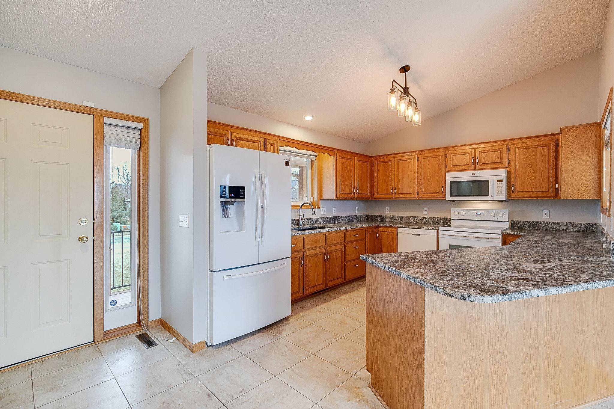 2105 10th Street CIR NE, Buffalo, MN 55313