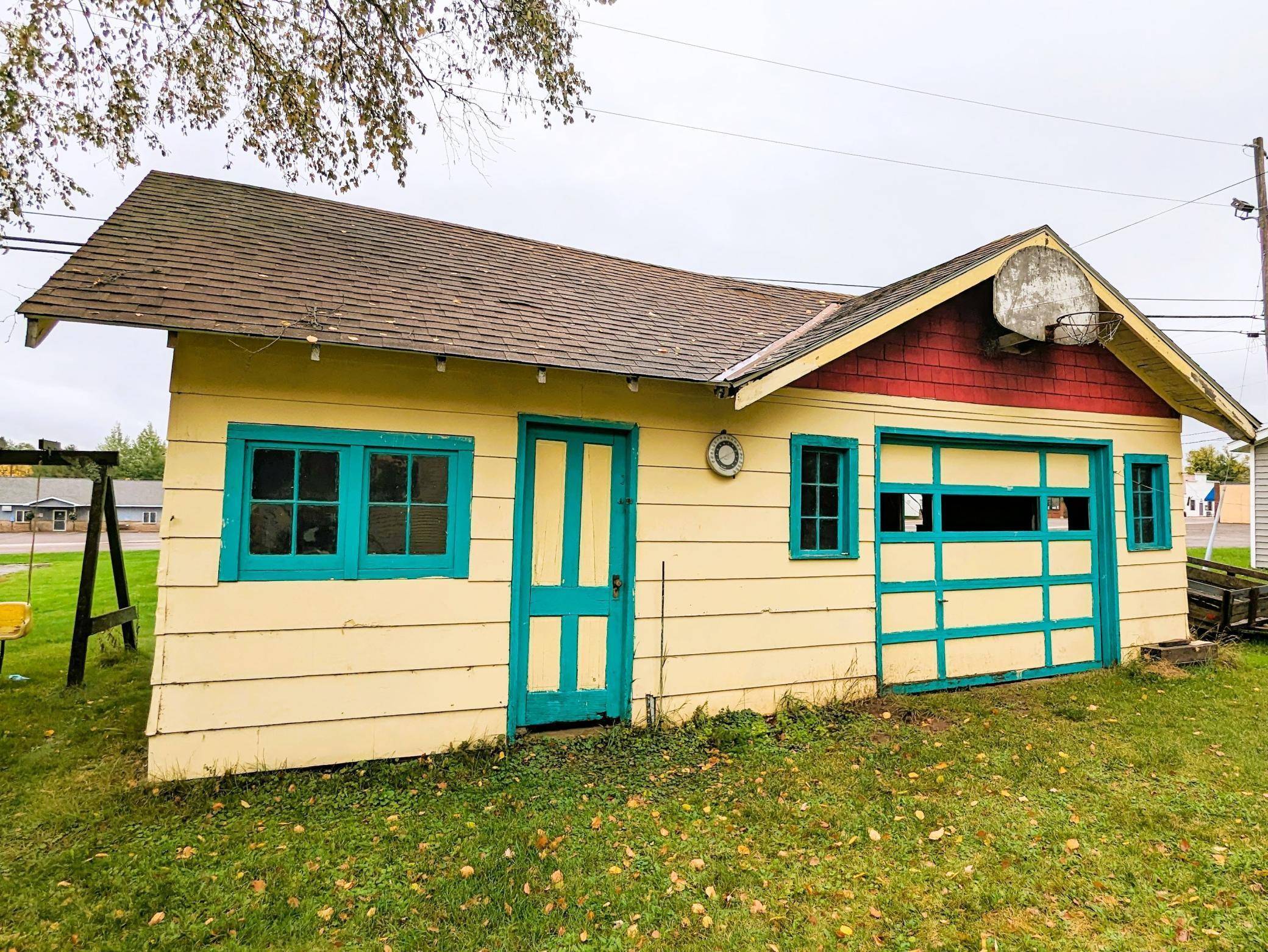 6358 H C Andersen Alle, Askov, MN 55704