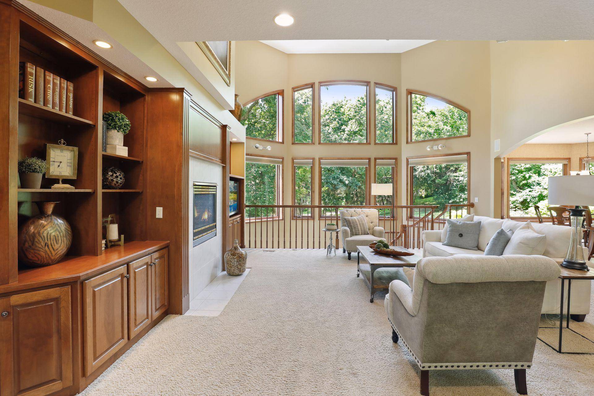 4888 Woodhurst LN, Minnetonka, MN 55345