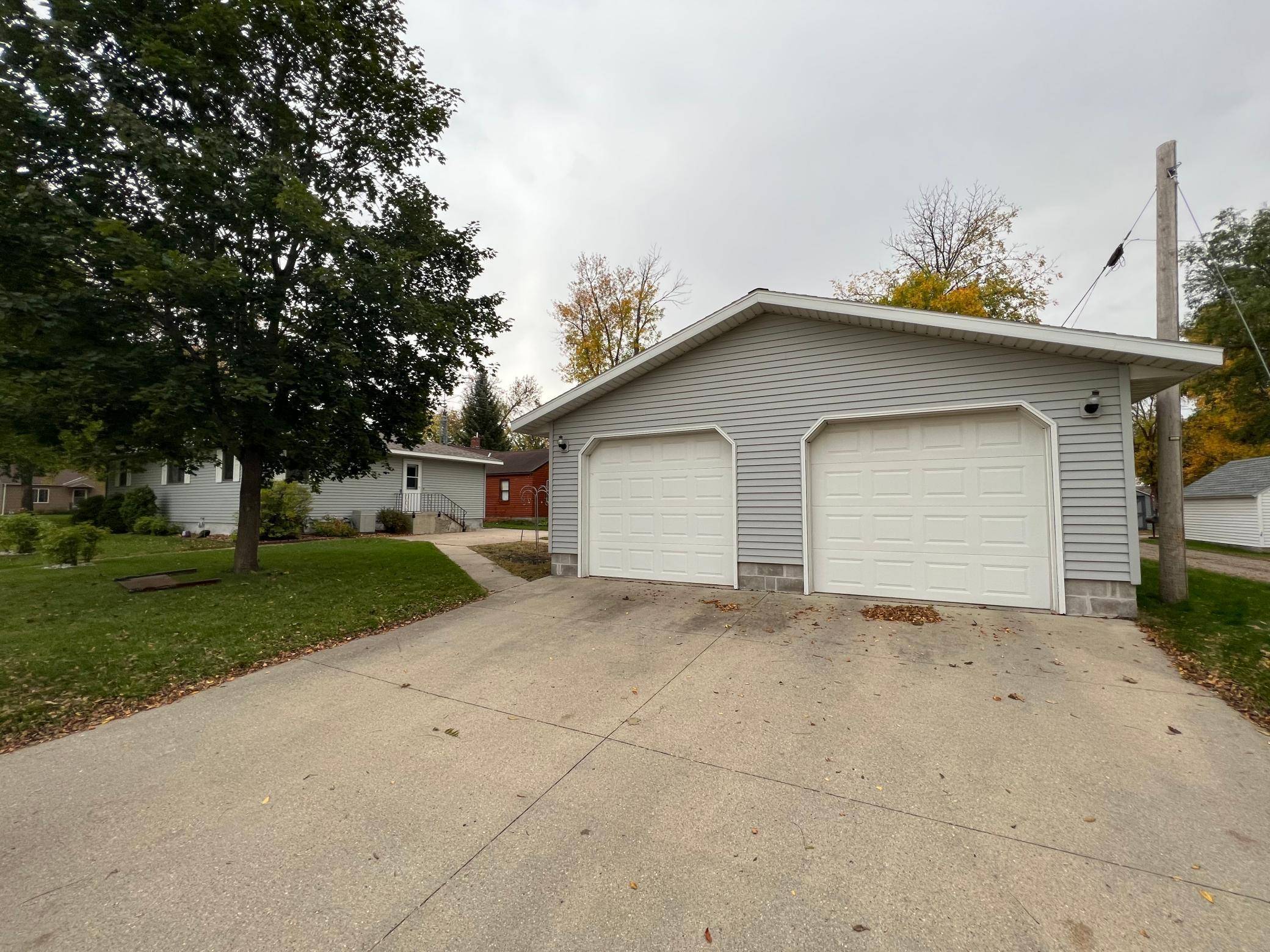313 17th ST N, Benson, MN 56215