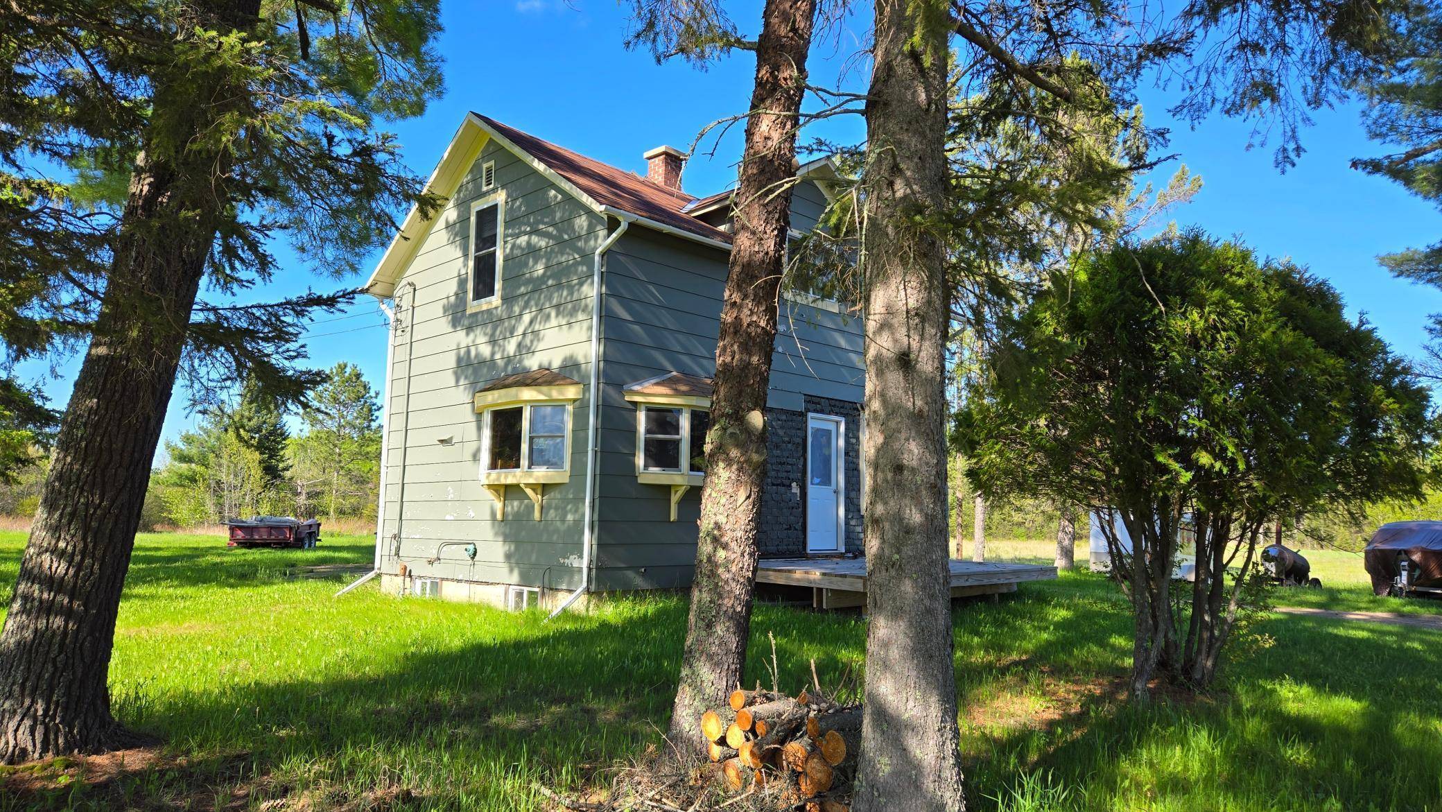 5544 River RD, Buyck, MN 55771