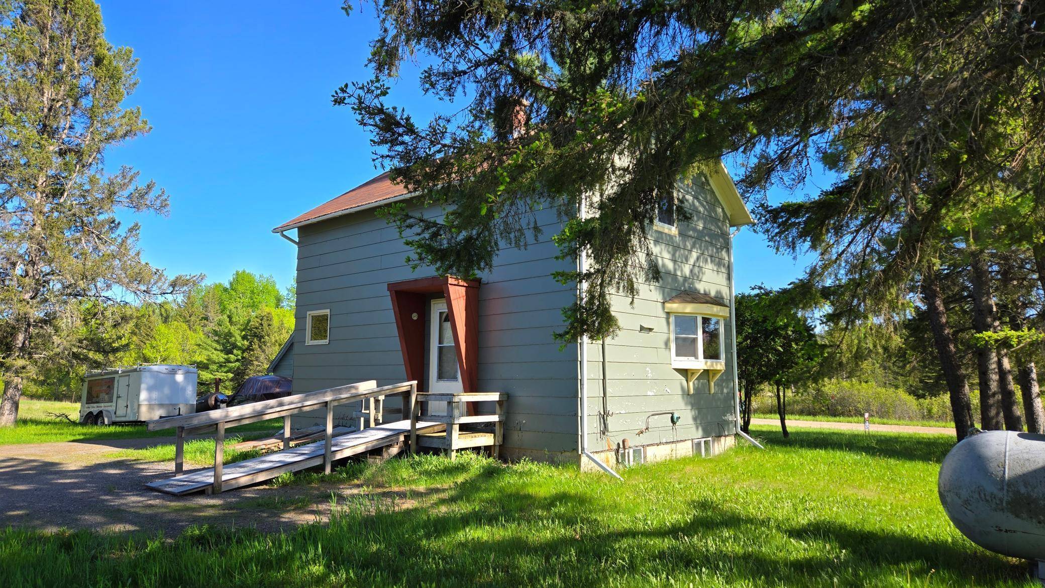5544 River RD, Buyck, MN 55771