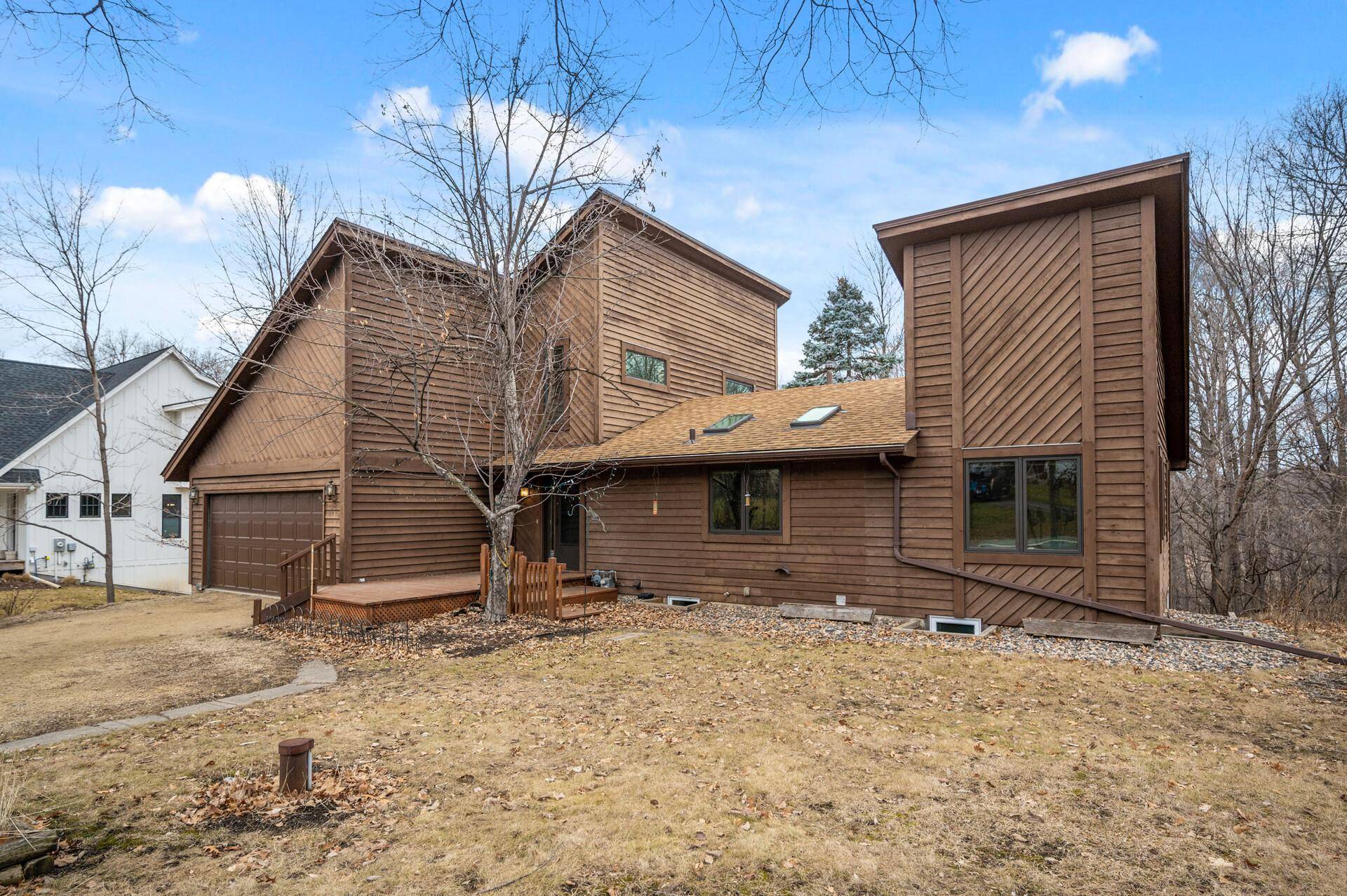 18710 Highland AVE, Deephaven, MN 55391