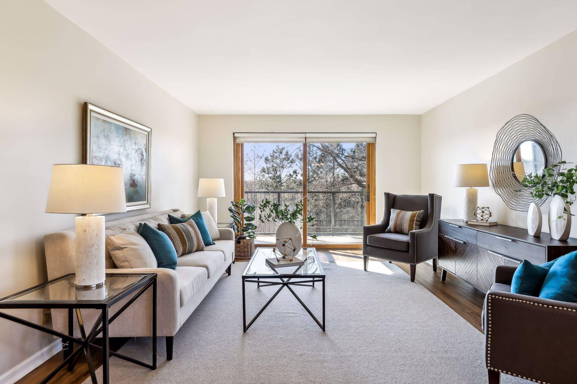 200 Mississippi River BLVD N #1A, Saint Paul, MN 55104