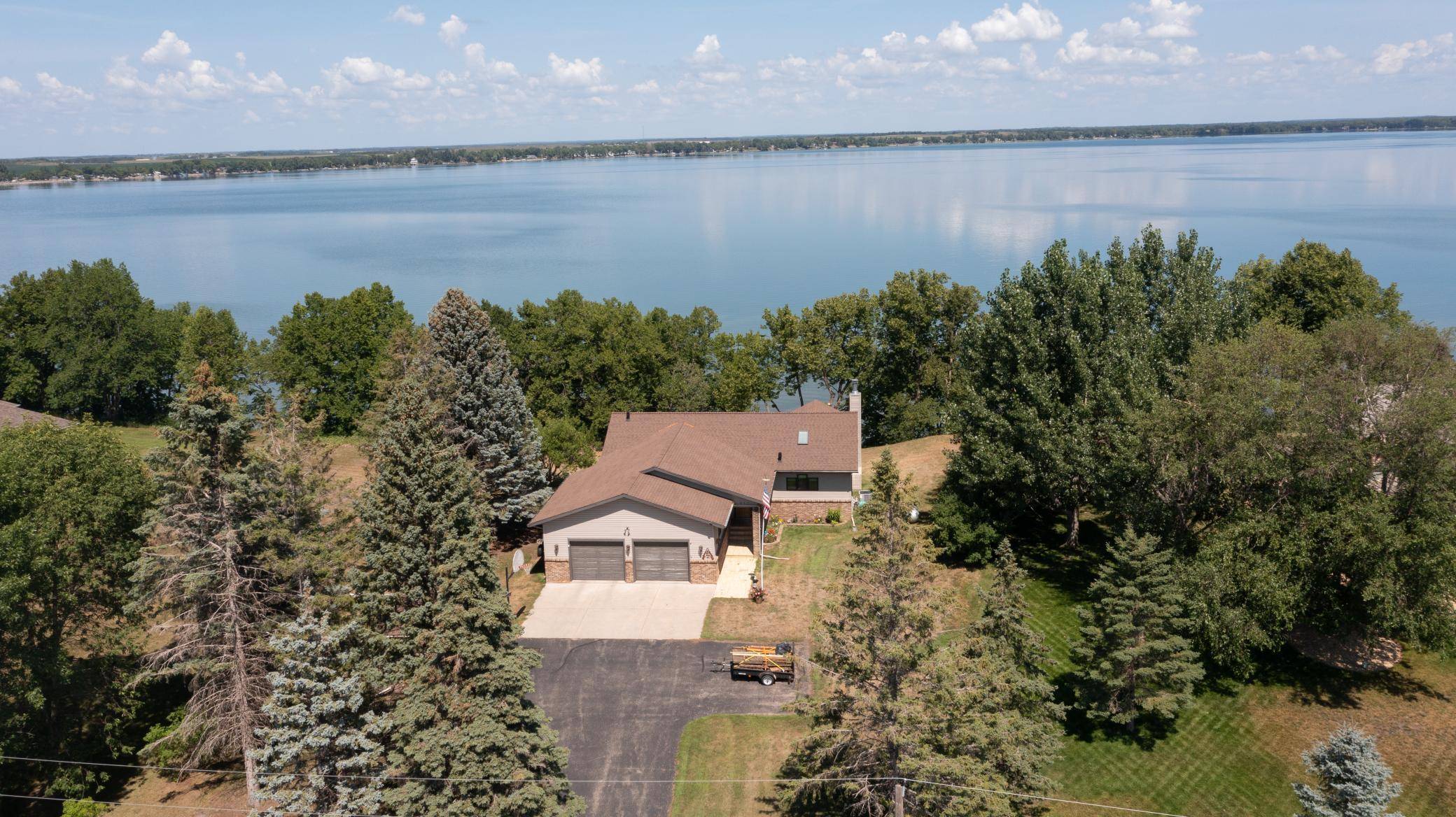 511 E Summit ST, Battle Lake, MN 56515