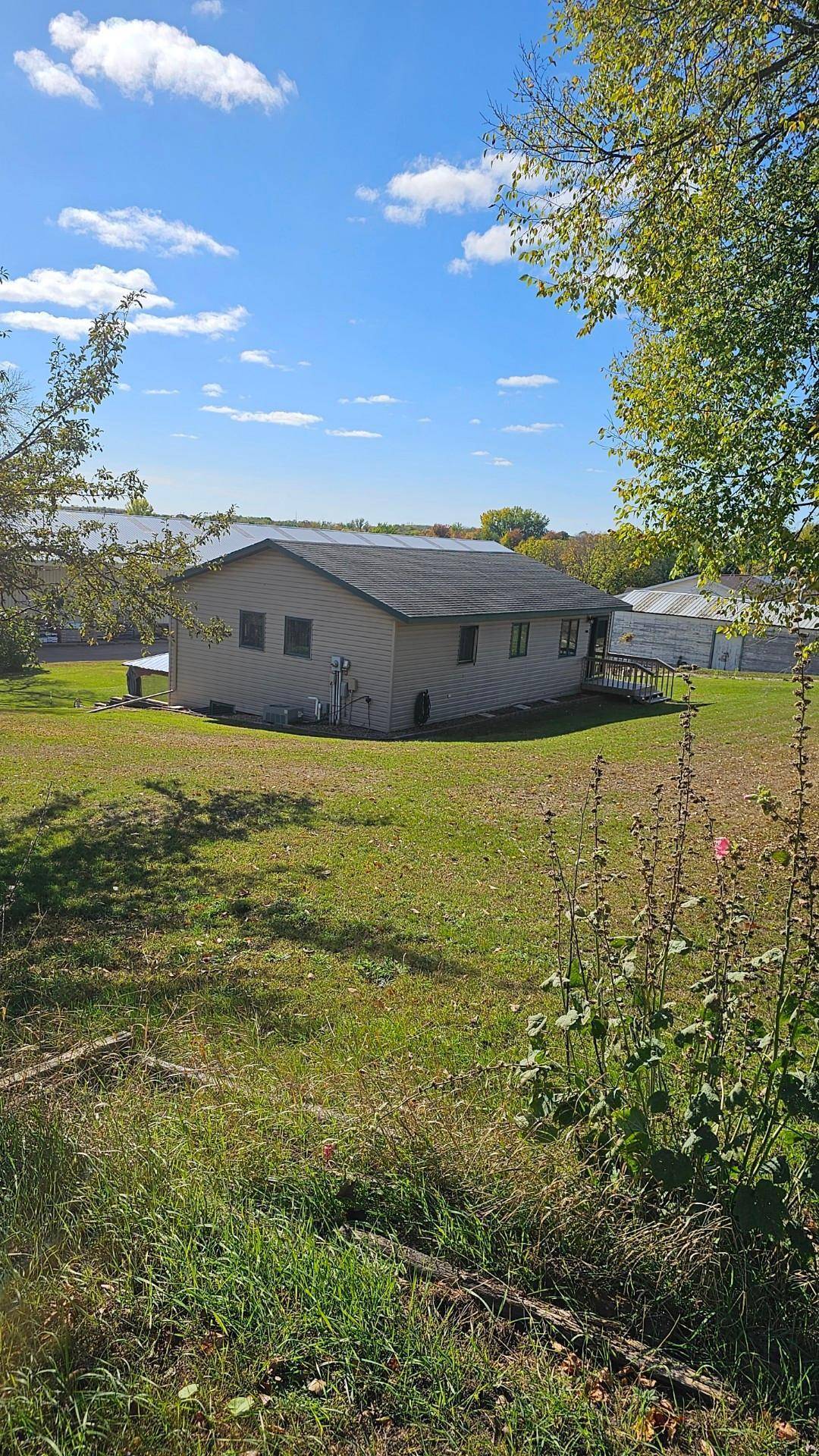 106 E Henning ST, Battle Lake, MN 56515