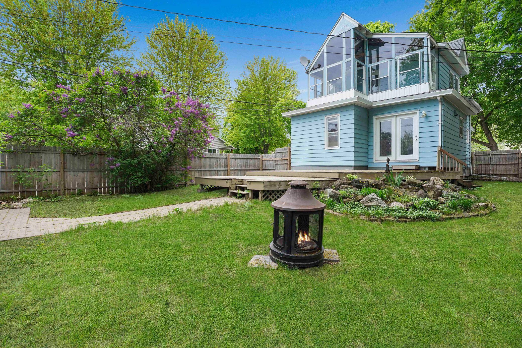 257 Queen AVE N, Minneapolis, MN 55405
