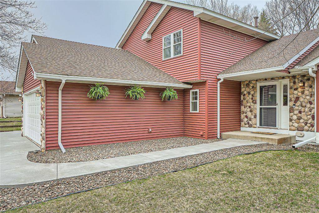 6051 145th LN NW, Ramsey, MN 55303