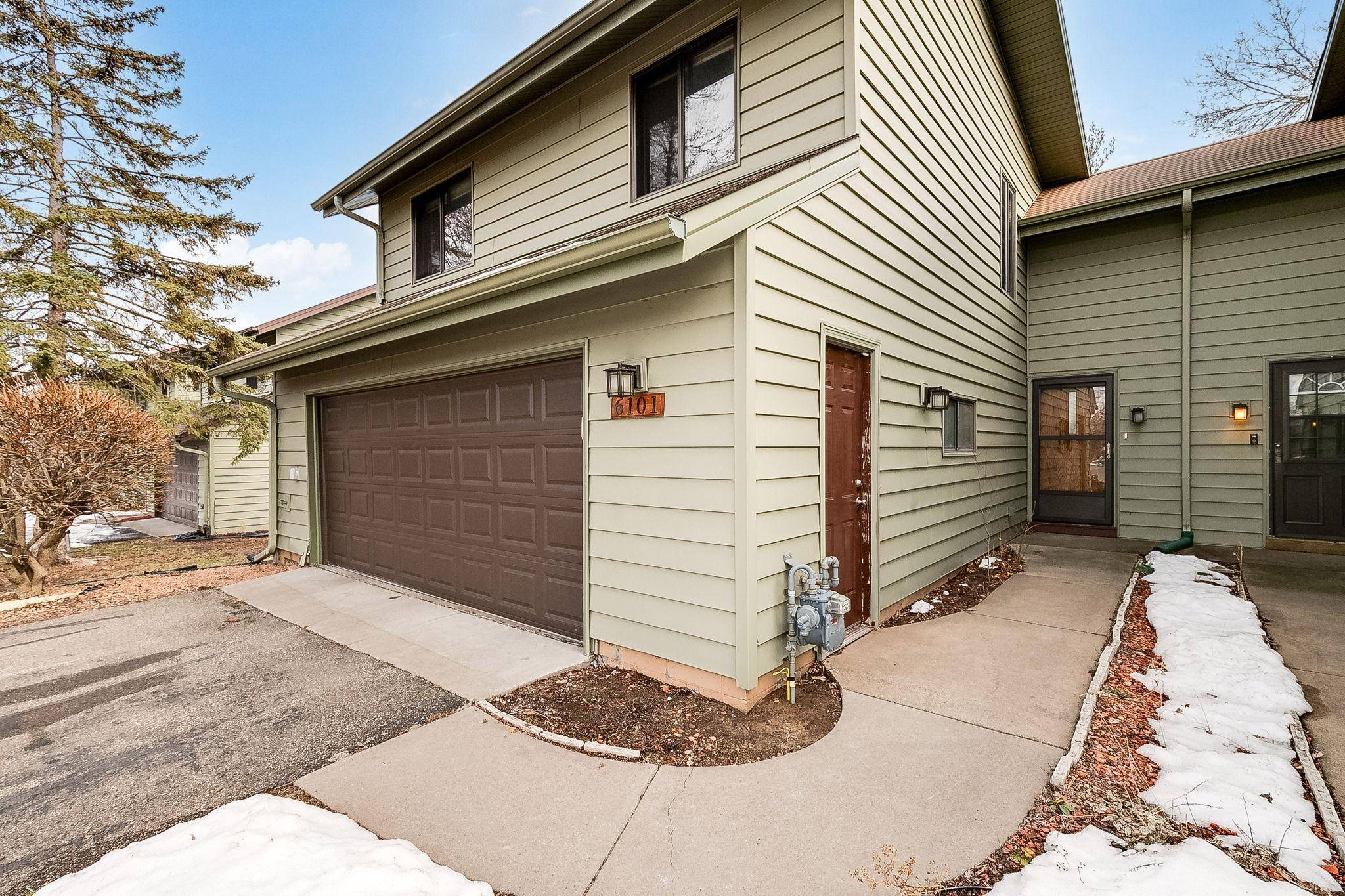 6101 79th AVE N, Brooklyn Park, MN 55443