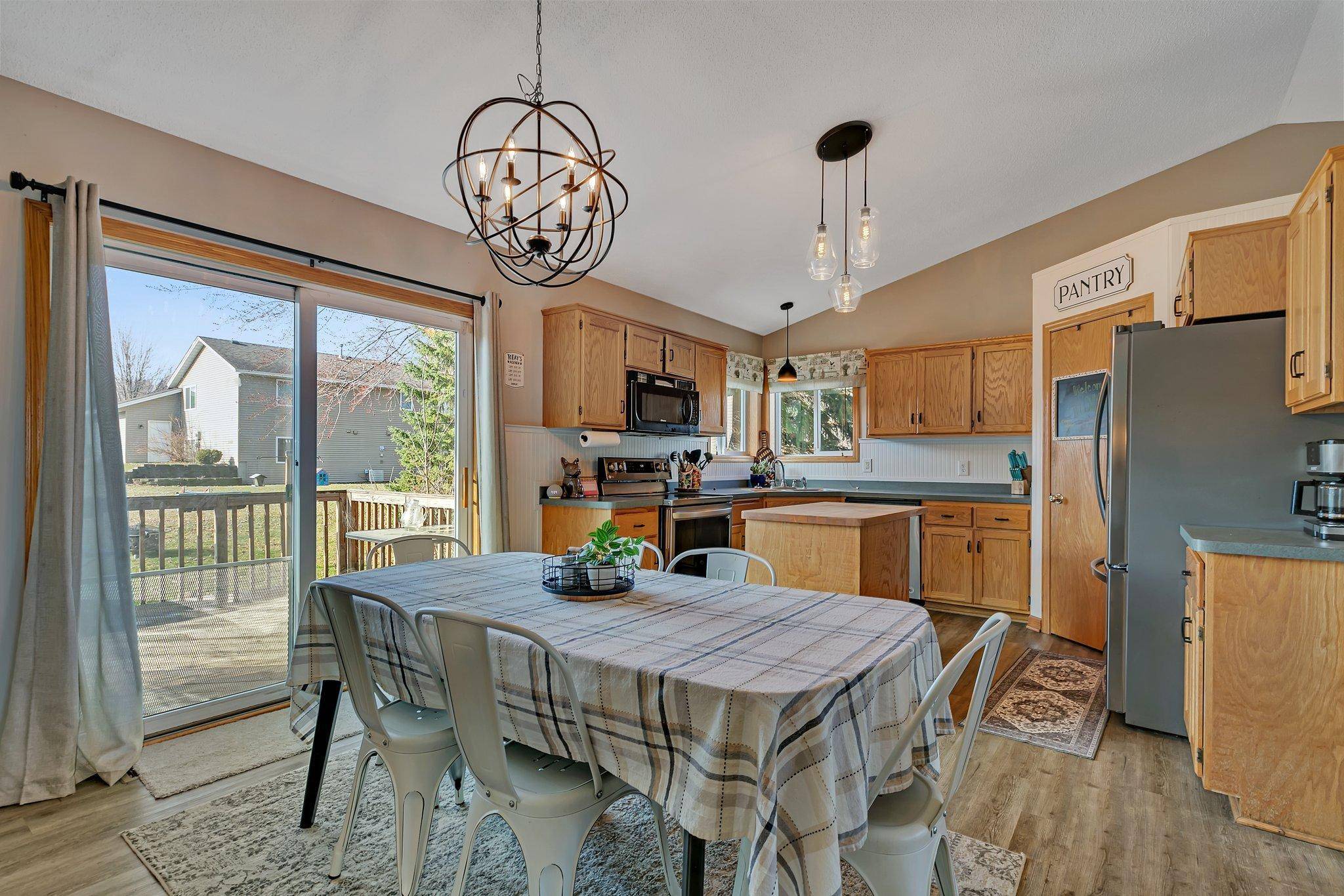 5492 Lambert AVE NE, Albertville, MN 55301