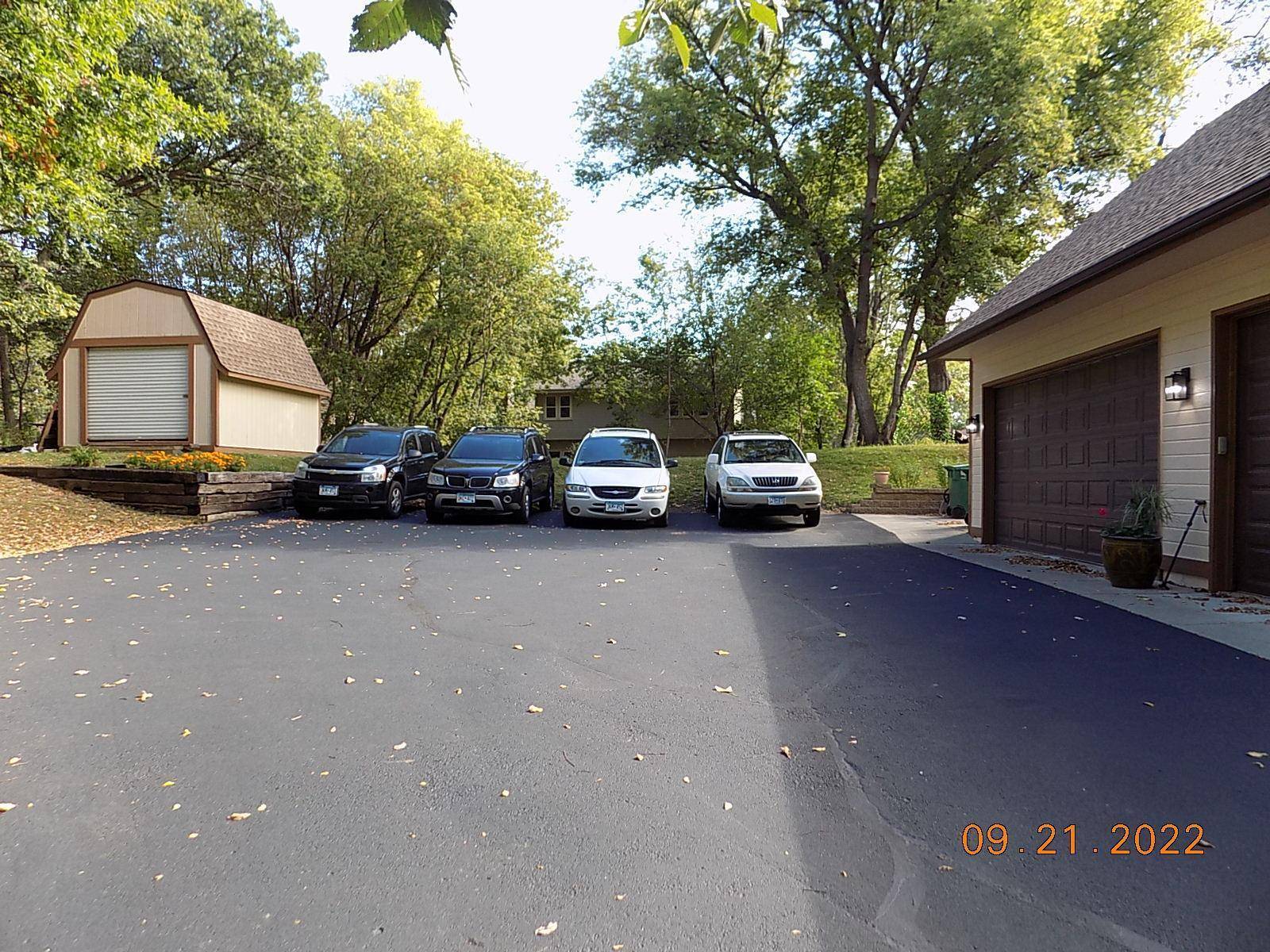 1563 Sherwood CT, Eagan, MN 55122